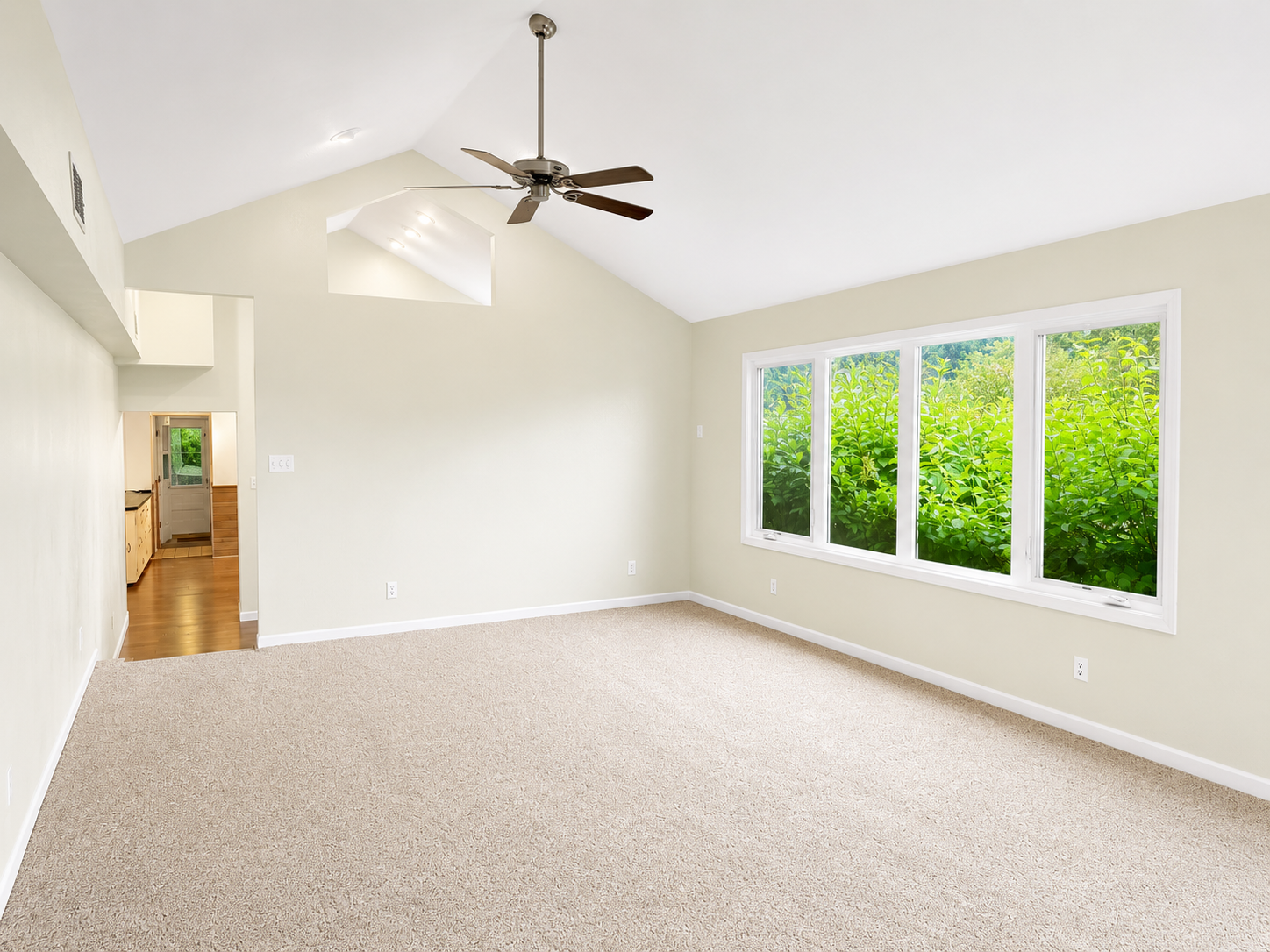 495 North Street Property Photo 13