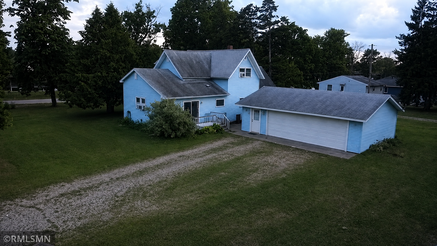 304 7th Street Property Photo 2