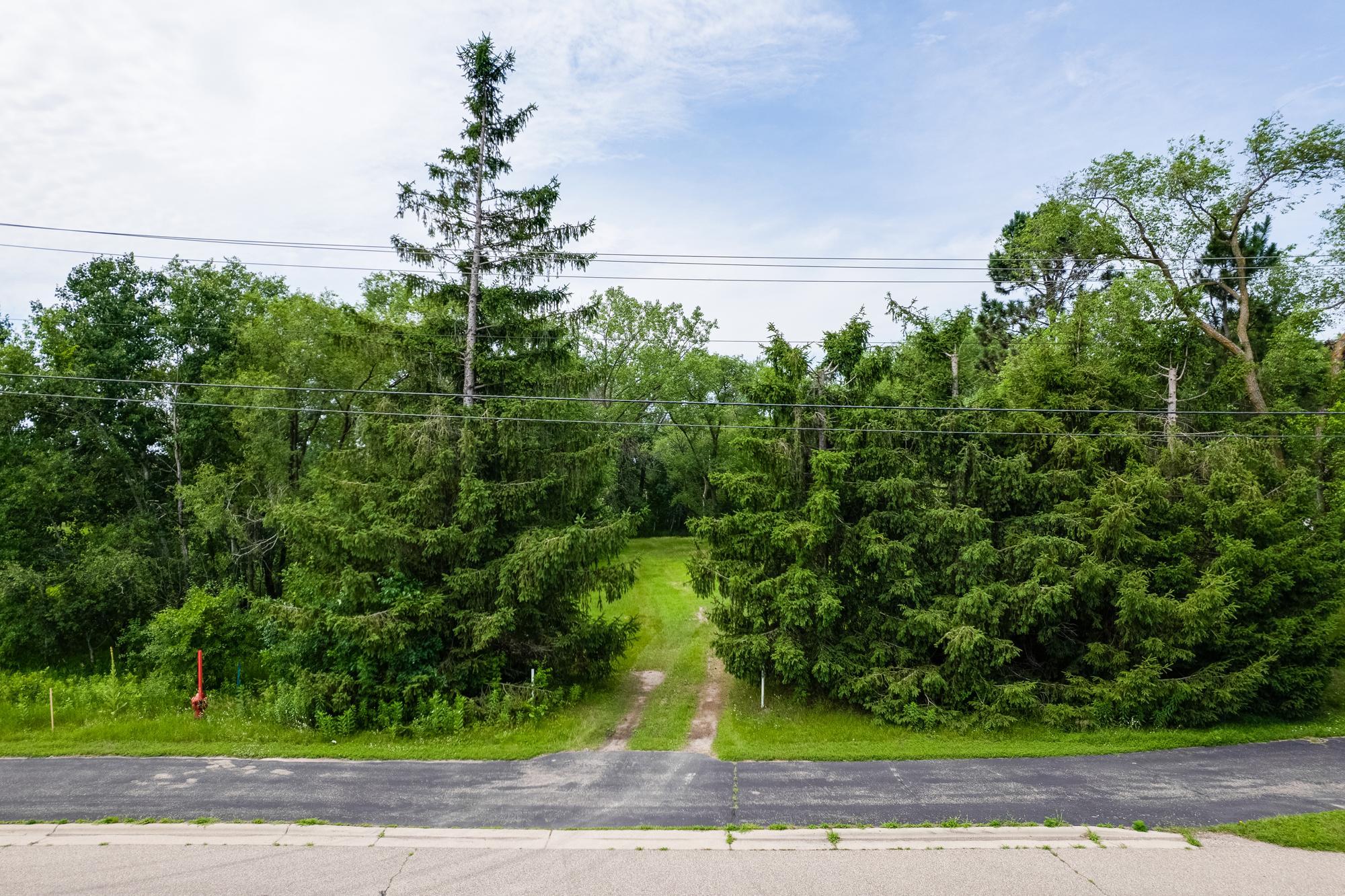 5715 Hodgson Road Property Photo 2