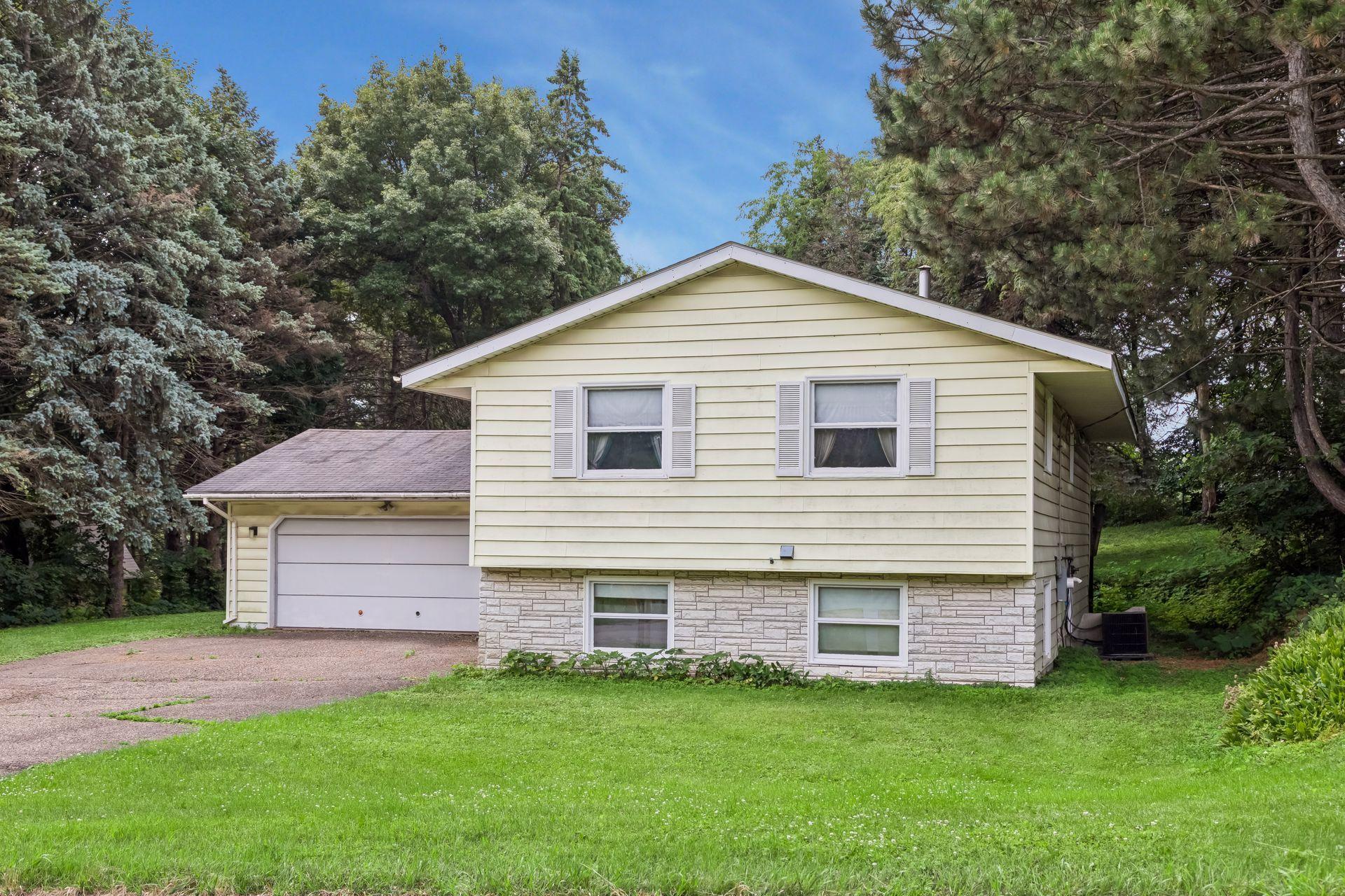 2390 50th Street E Property Photo 1