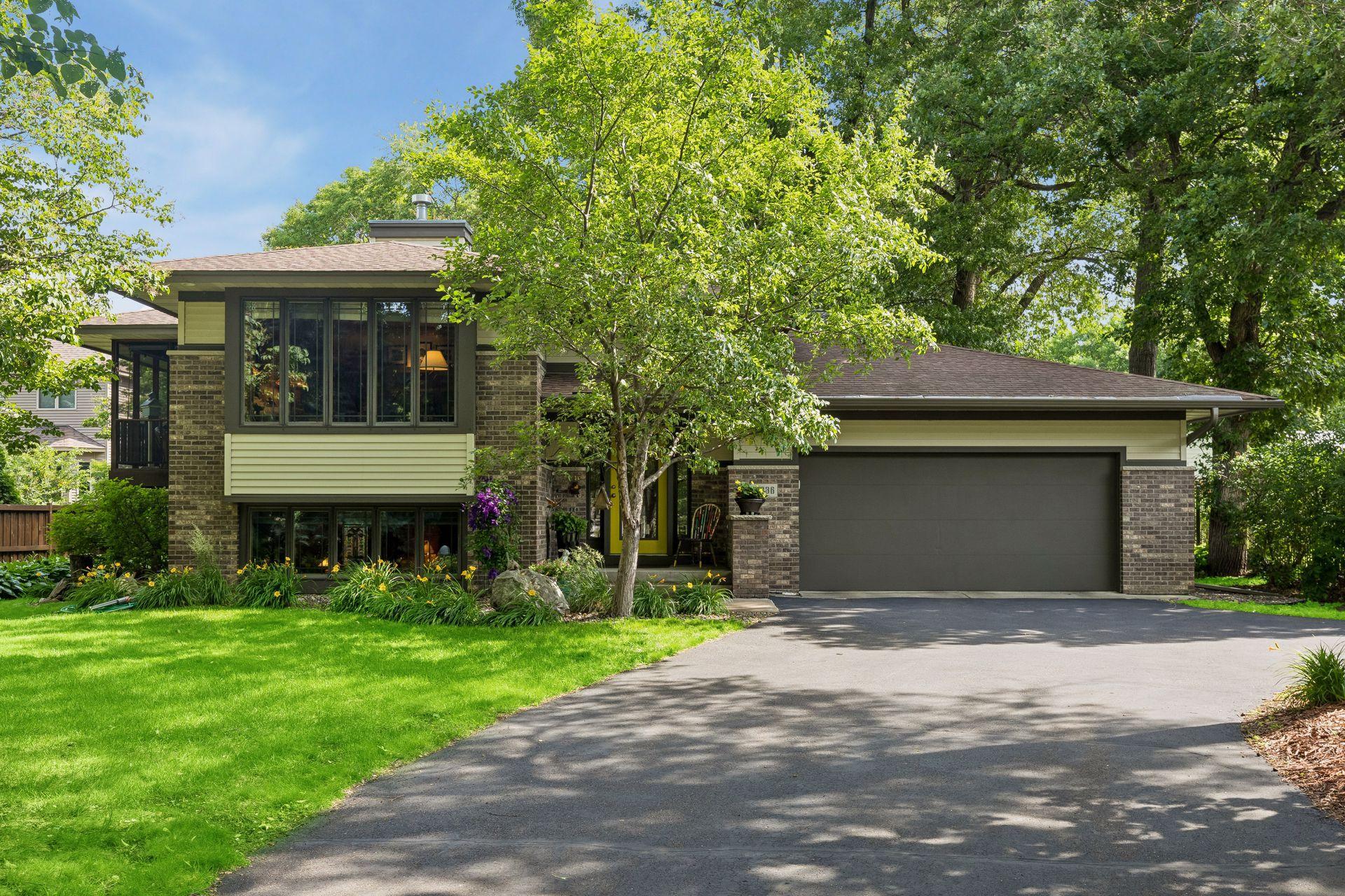 11236 W River Road Property Photo 1