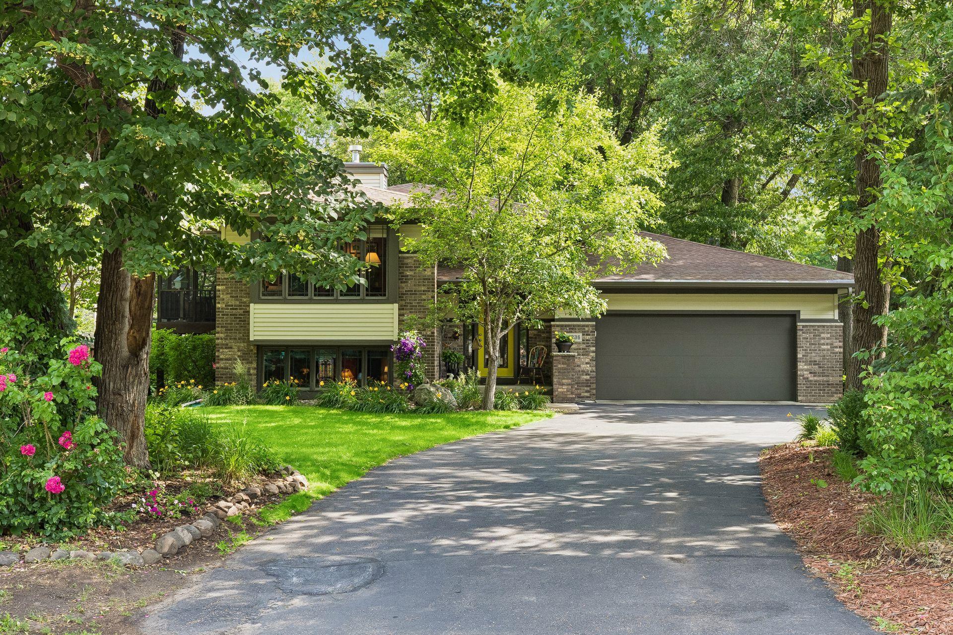 11236 W River Road Property Photo 5
