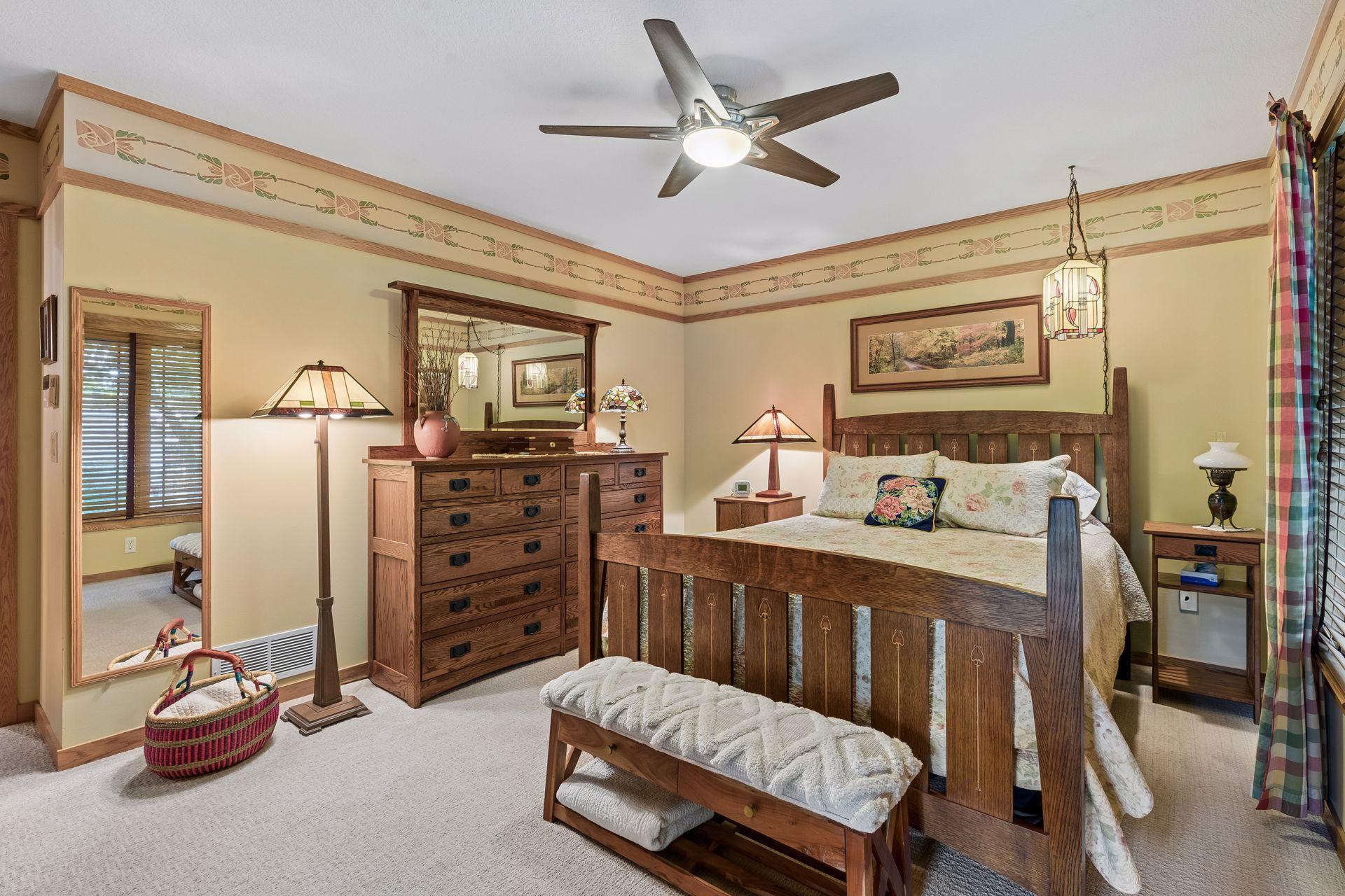 11236 W River Road Property Photo 22