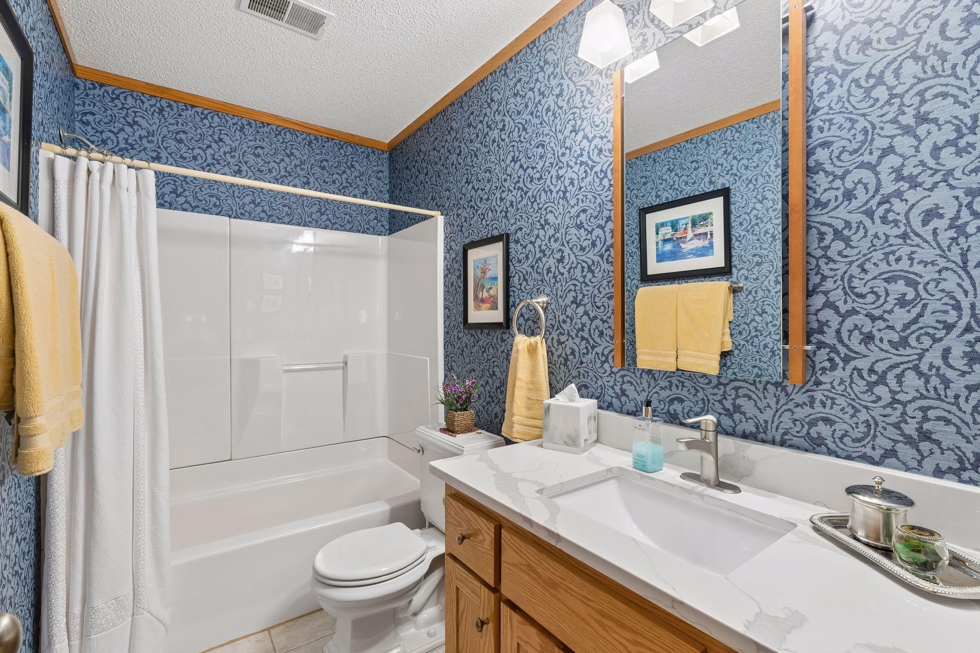 11236 W River Road Property Photo 40