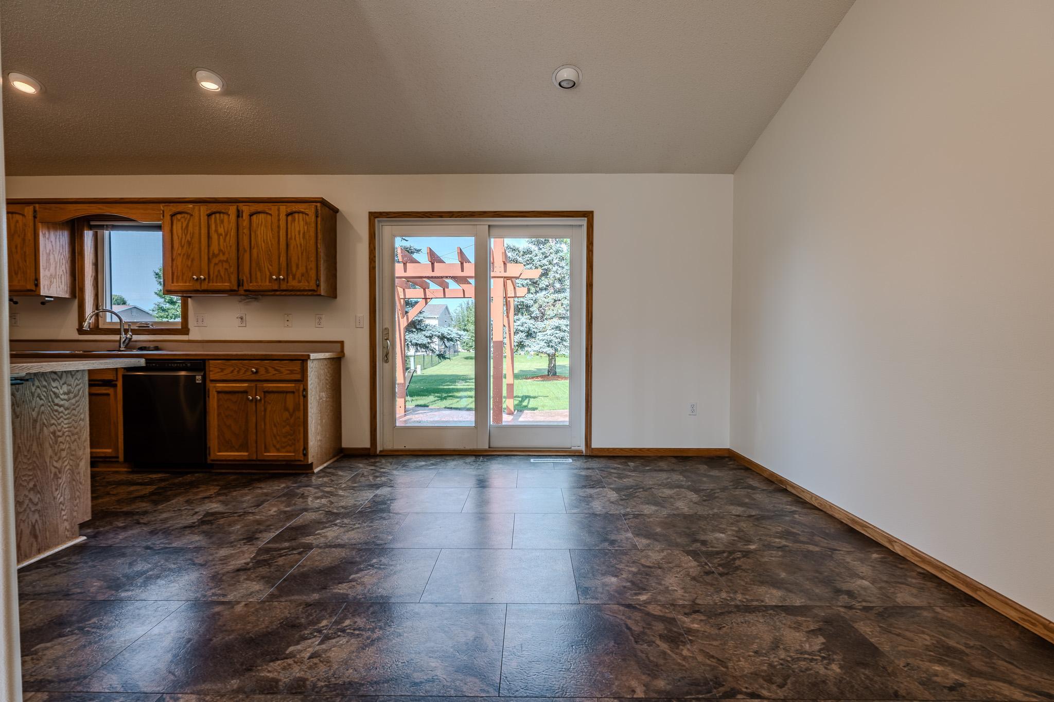 3317 Westmoor Drive Property Photo 20