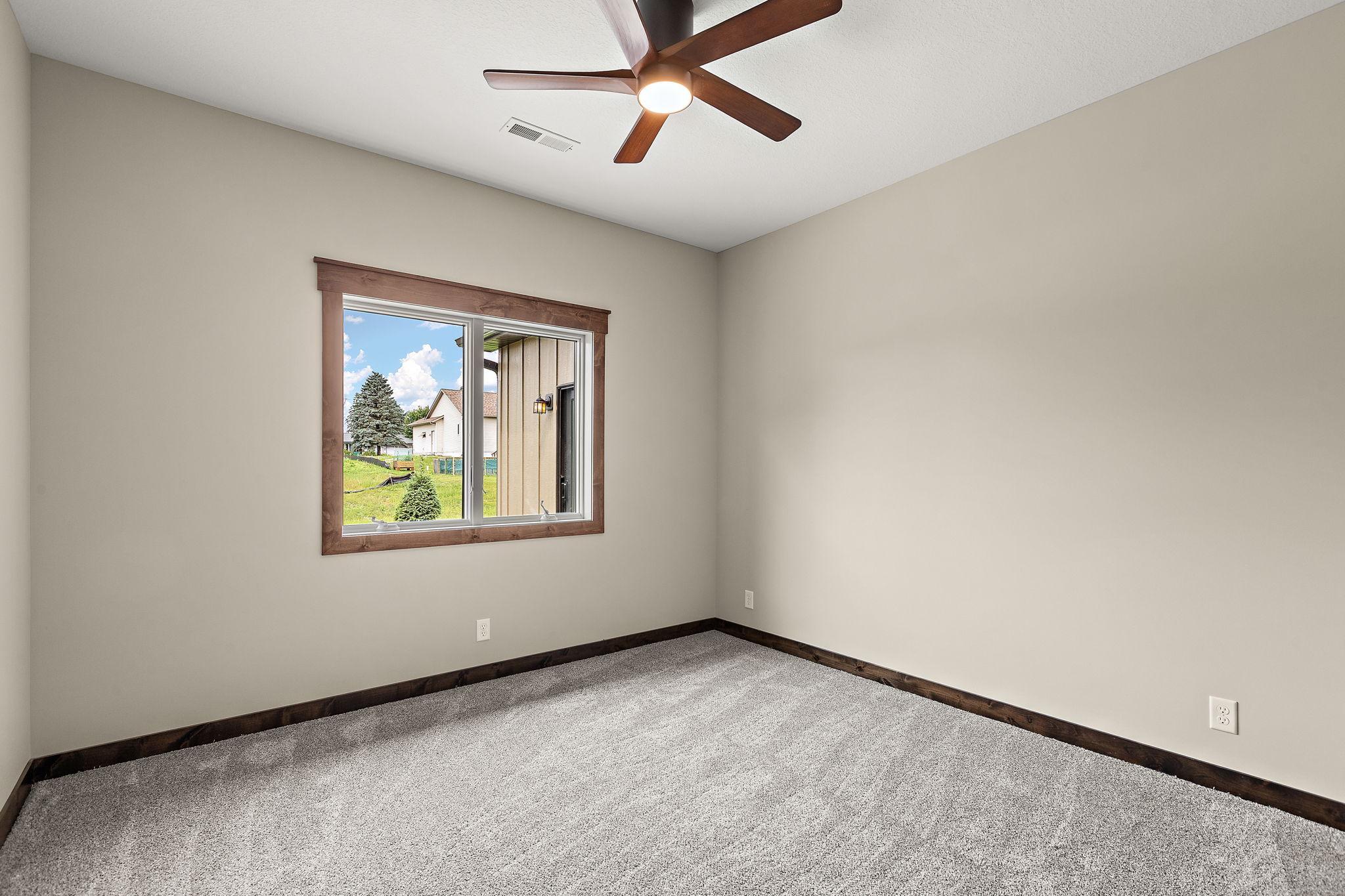 1043 Legend Lane Property Photo 23
