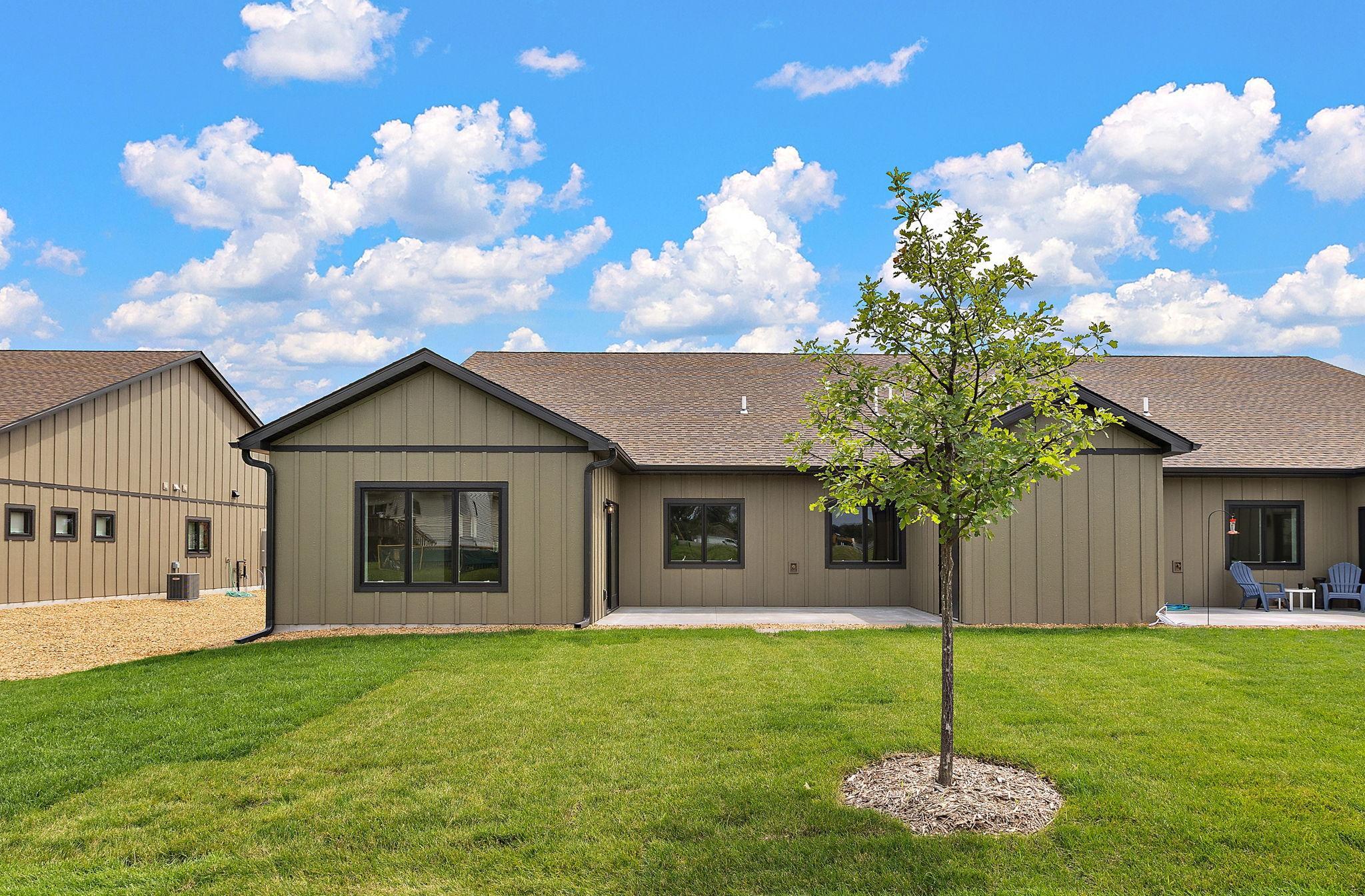 1043 Legend Lane Property Photo 34