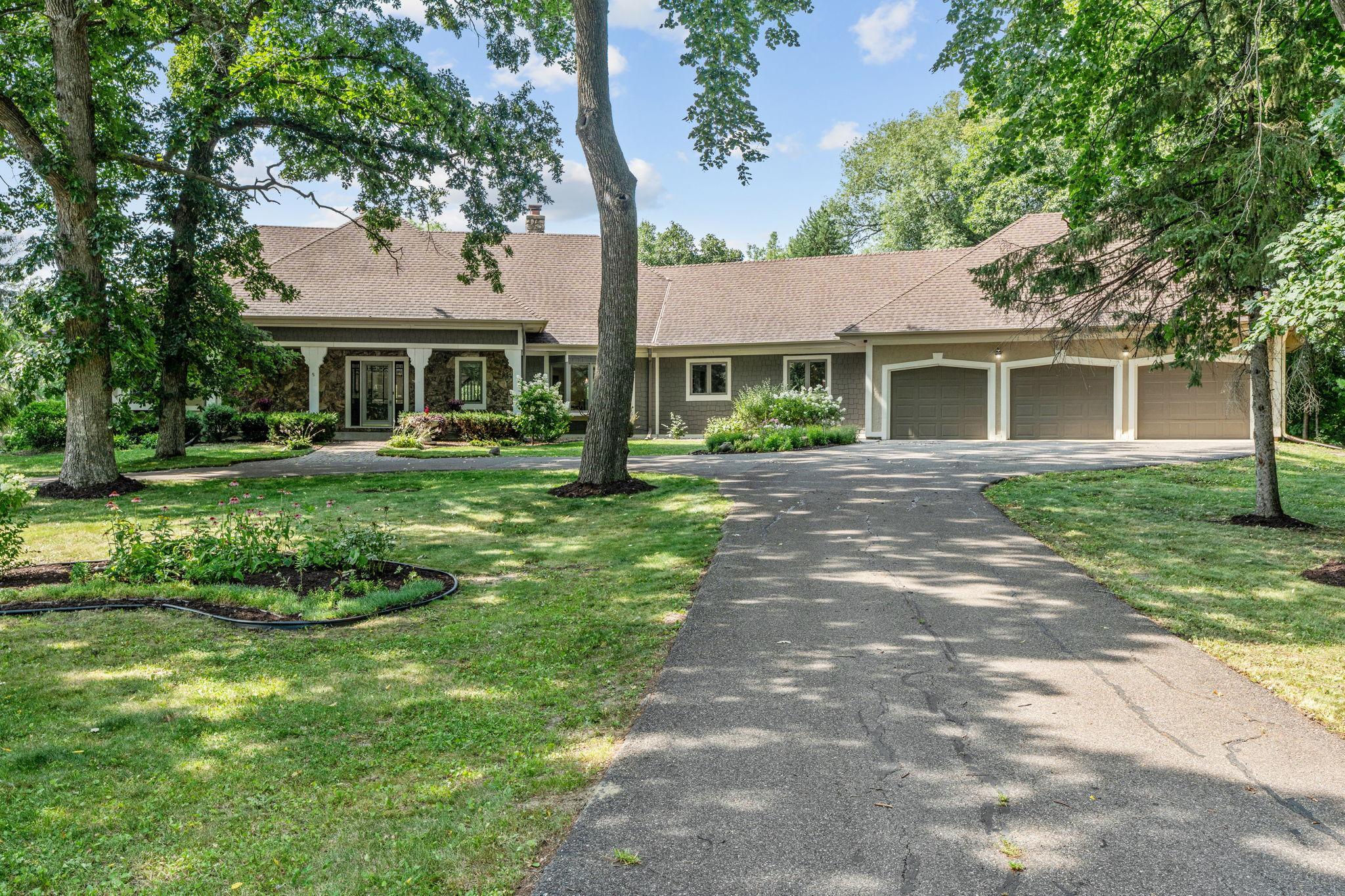 592 County Road 24 Property Photo 1
