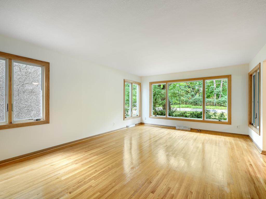 2507 Burnham Road Property Photo 6