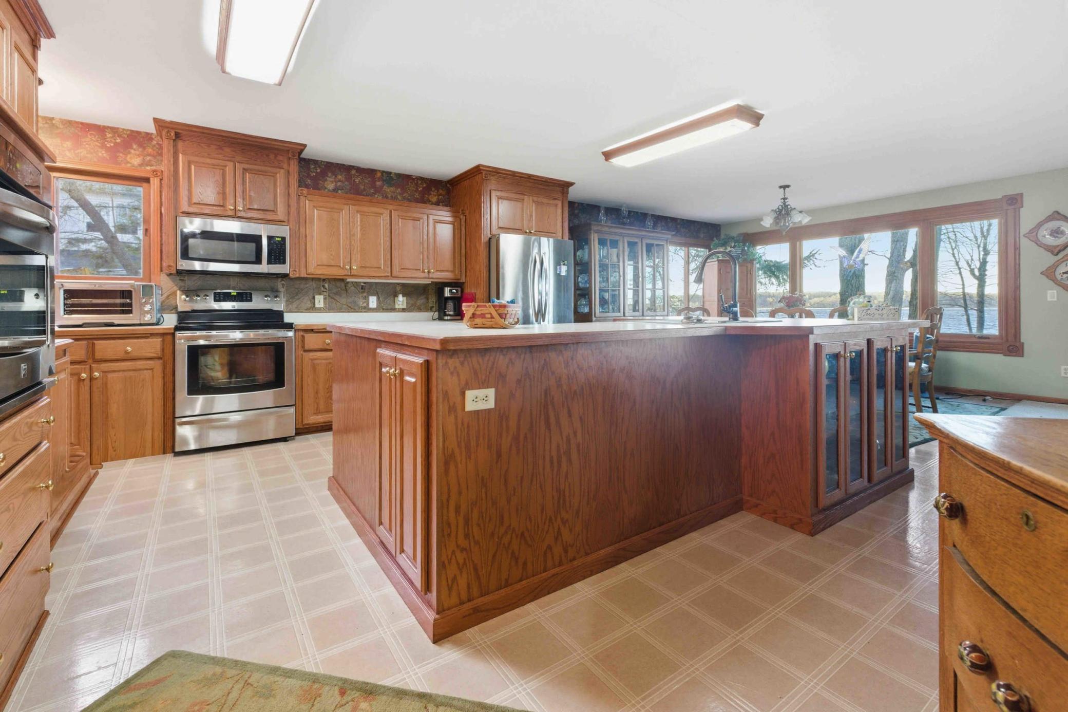 14438 Cedarleaf Point Road Property Photo 10