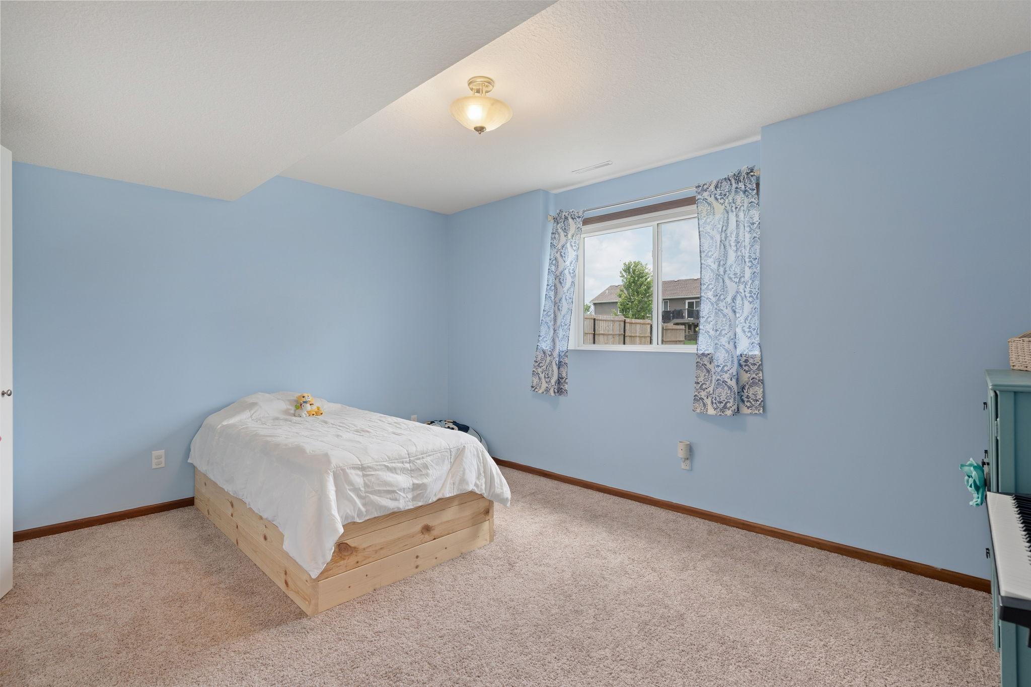2011 12th Avenue Ne Property Photo 40