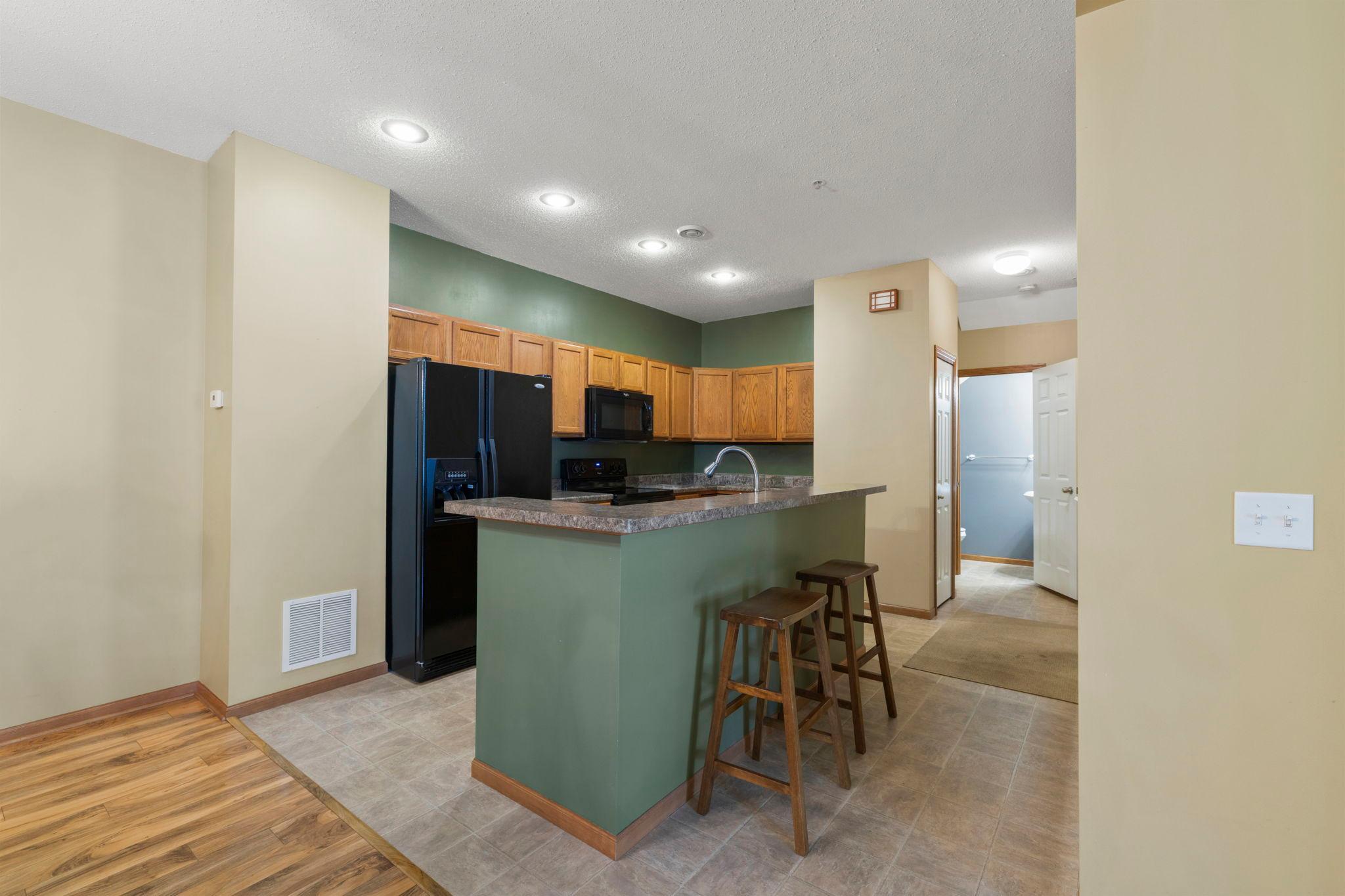 1646 White Pine Way B Property Photo 14