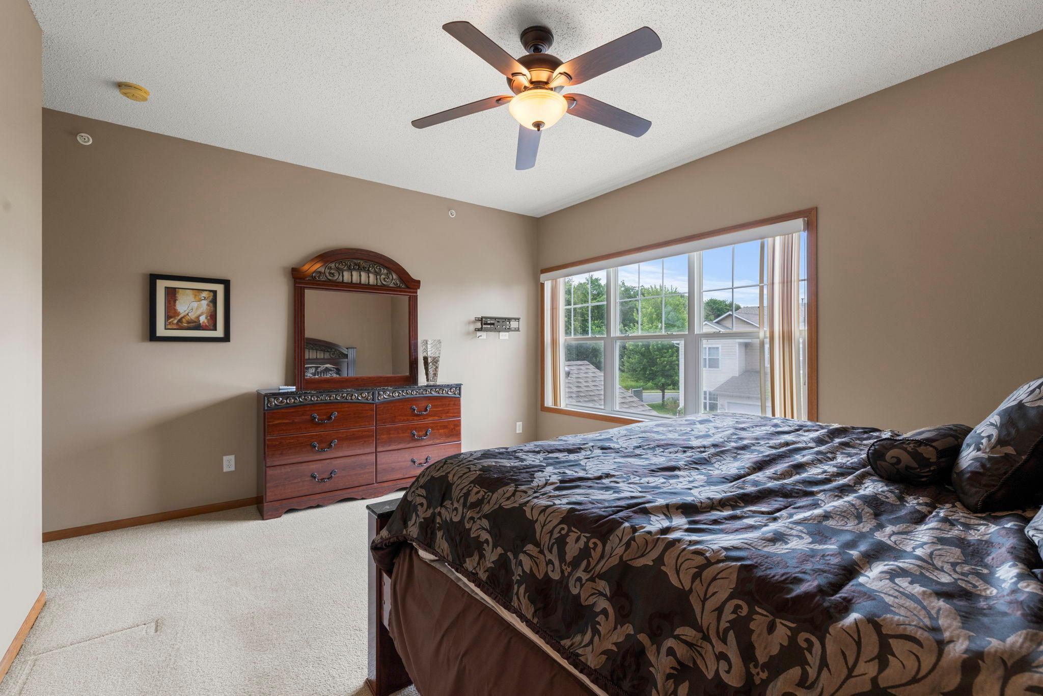 1646 White Pine Way B Property Photo 25