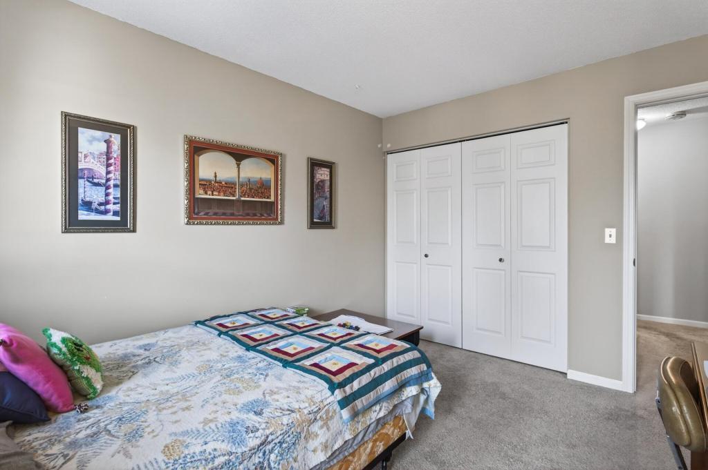 181 Little Canada Road E 334 Property Photo 28