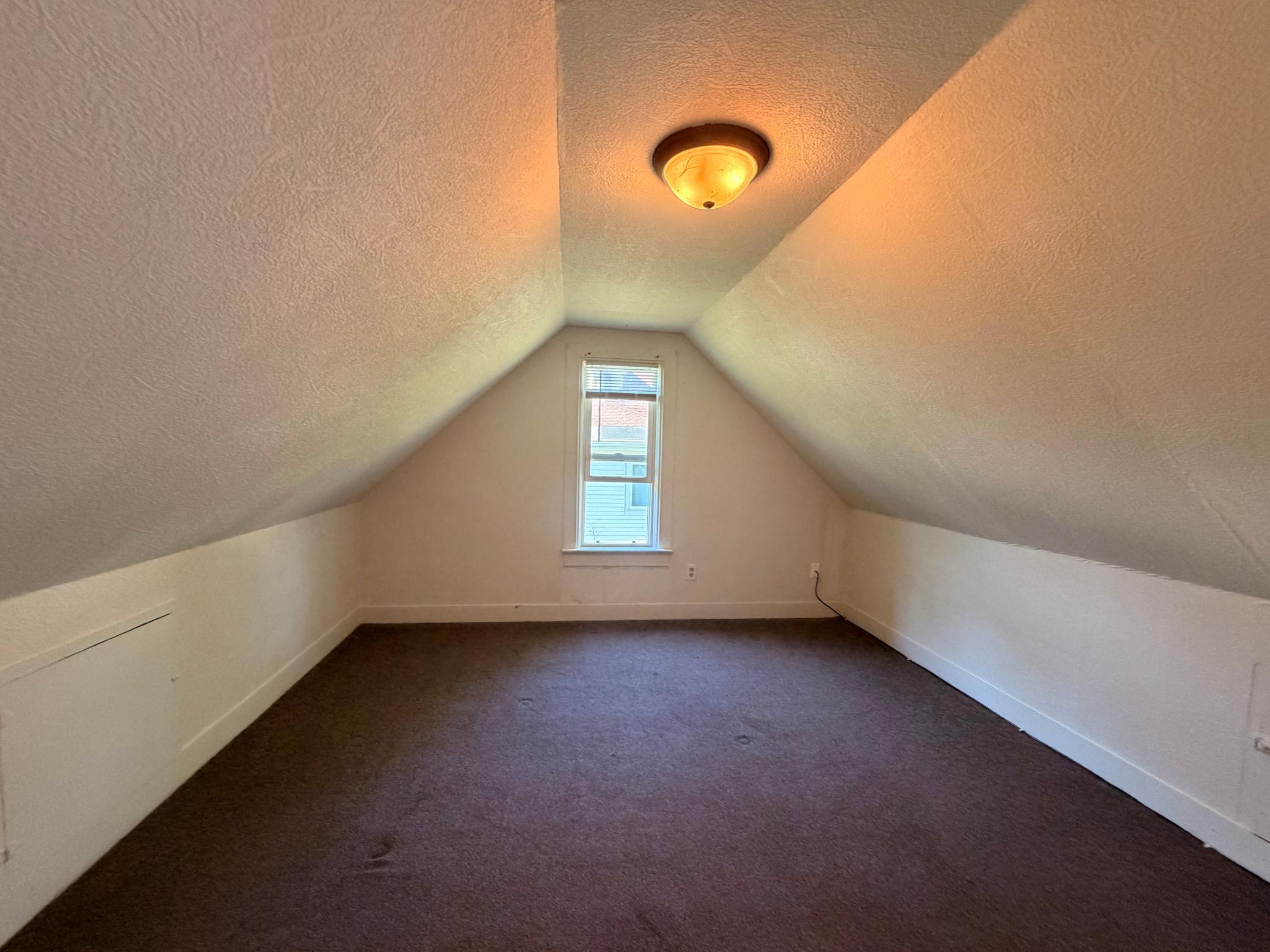 309 Pleasant Street Ne Property Photo 16