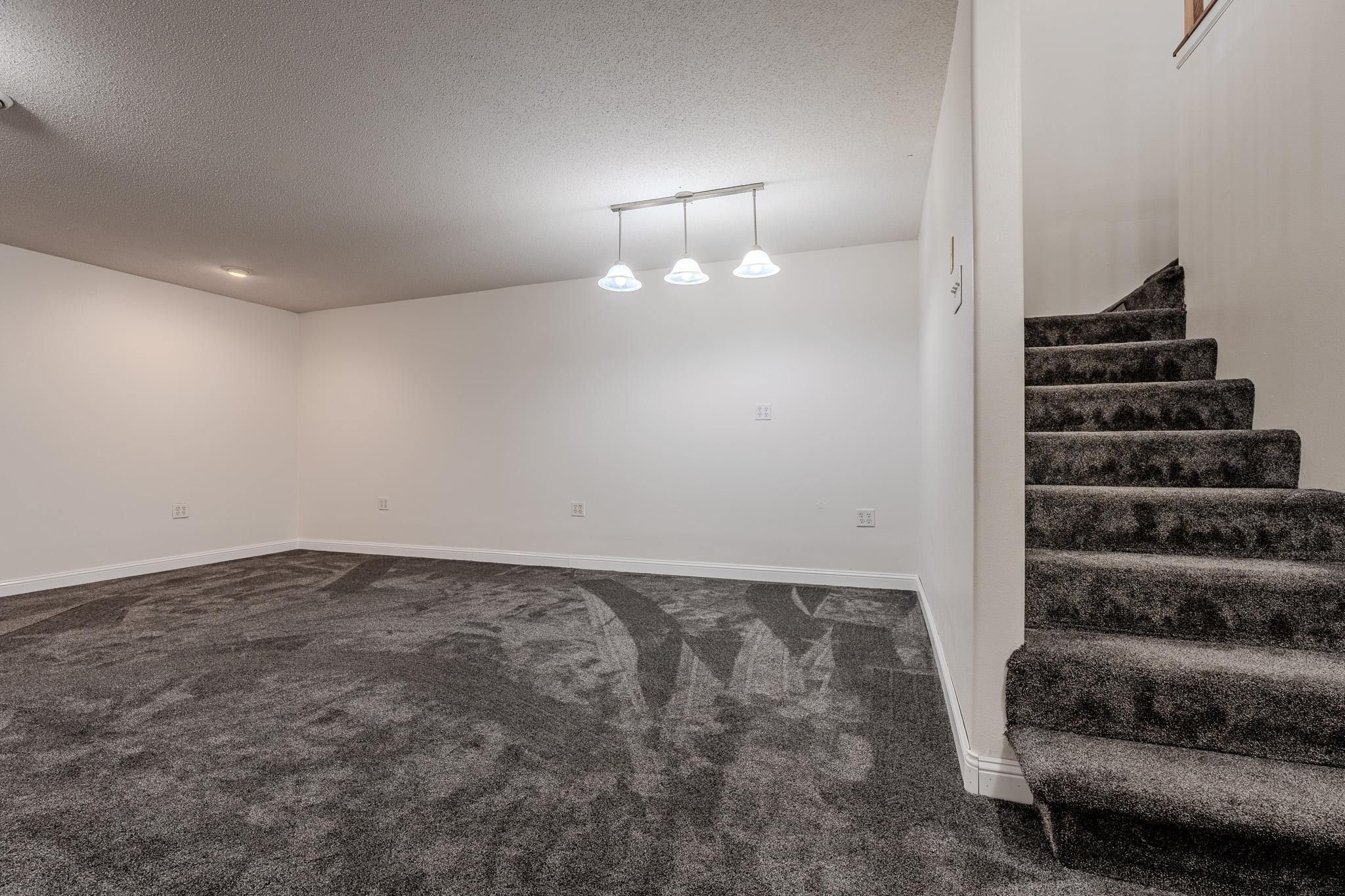 6409 County Road 17 S Property Photo 43