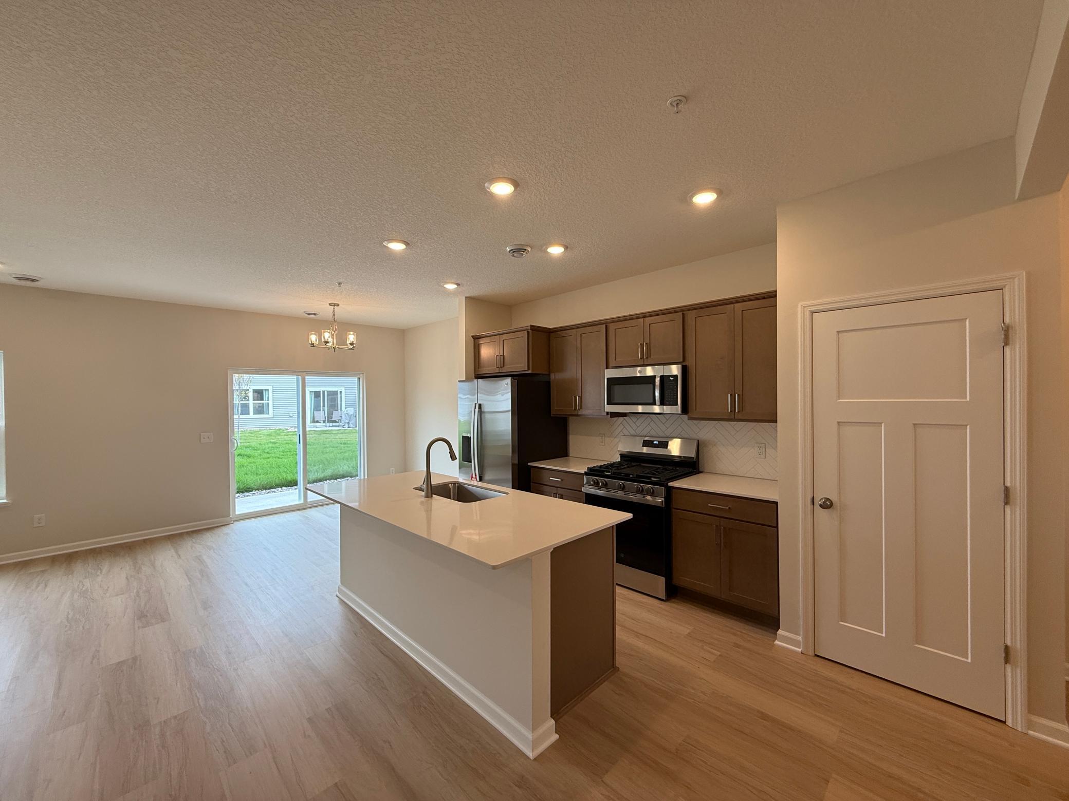 23158 Creekview Court Property Photo 1