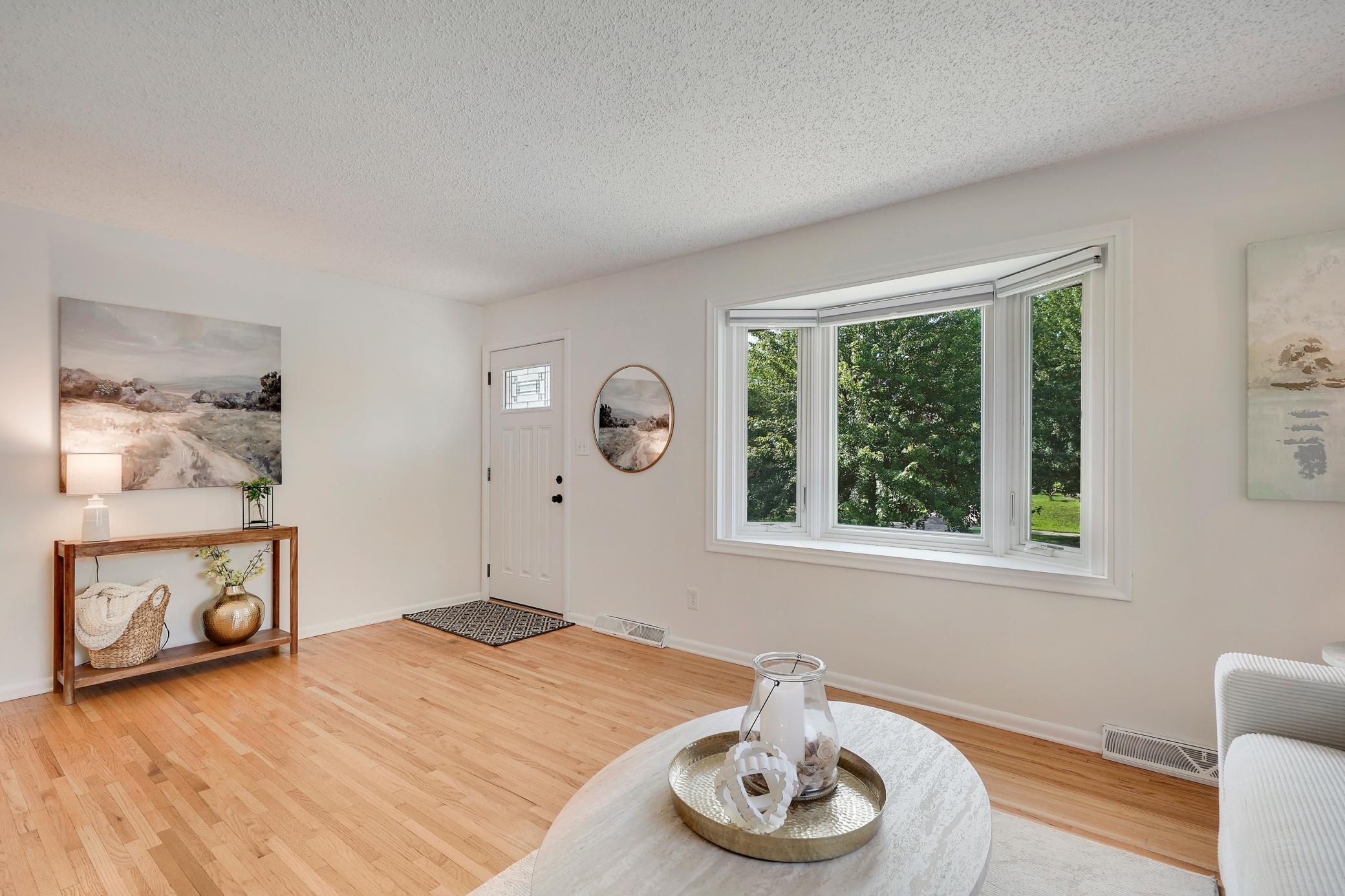 2017 Villard Avenue Property Photo 9