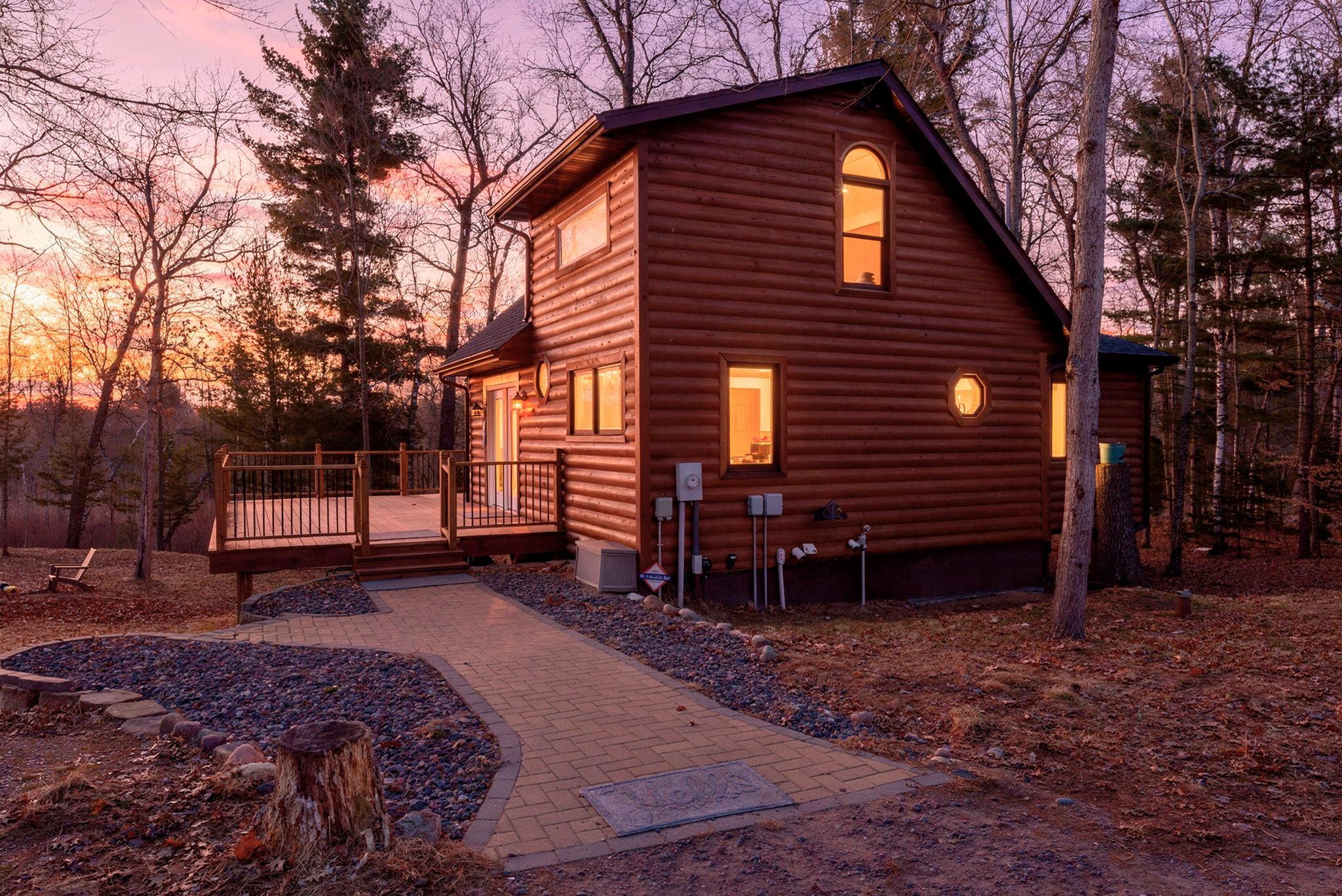 7364 Willow Street E Property Photo 2