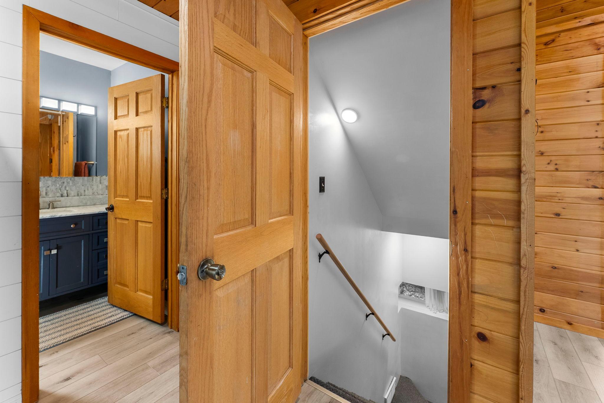 7364 Willow Street E Property Photo 41