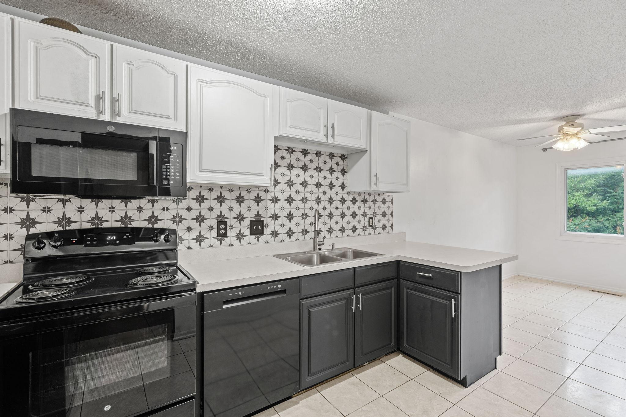 7792 Yucca Lane N Property Photo 15