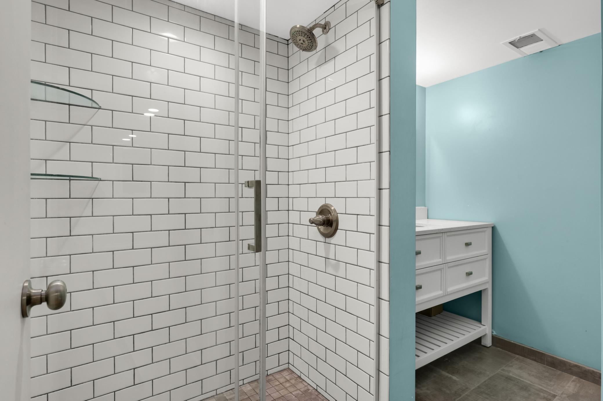 3929 Williston Road Property Photo 4