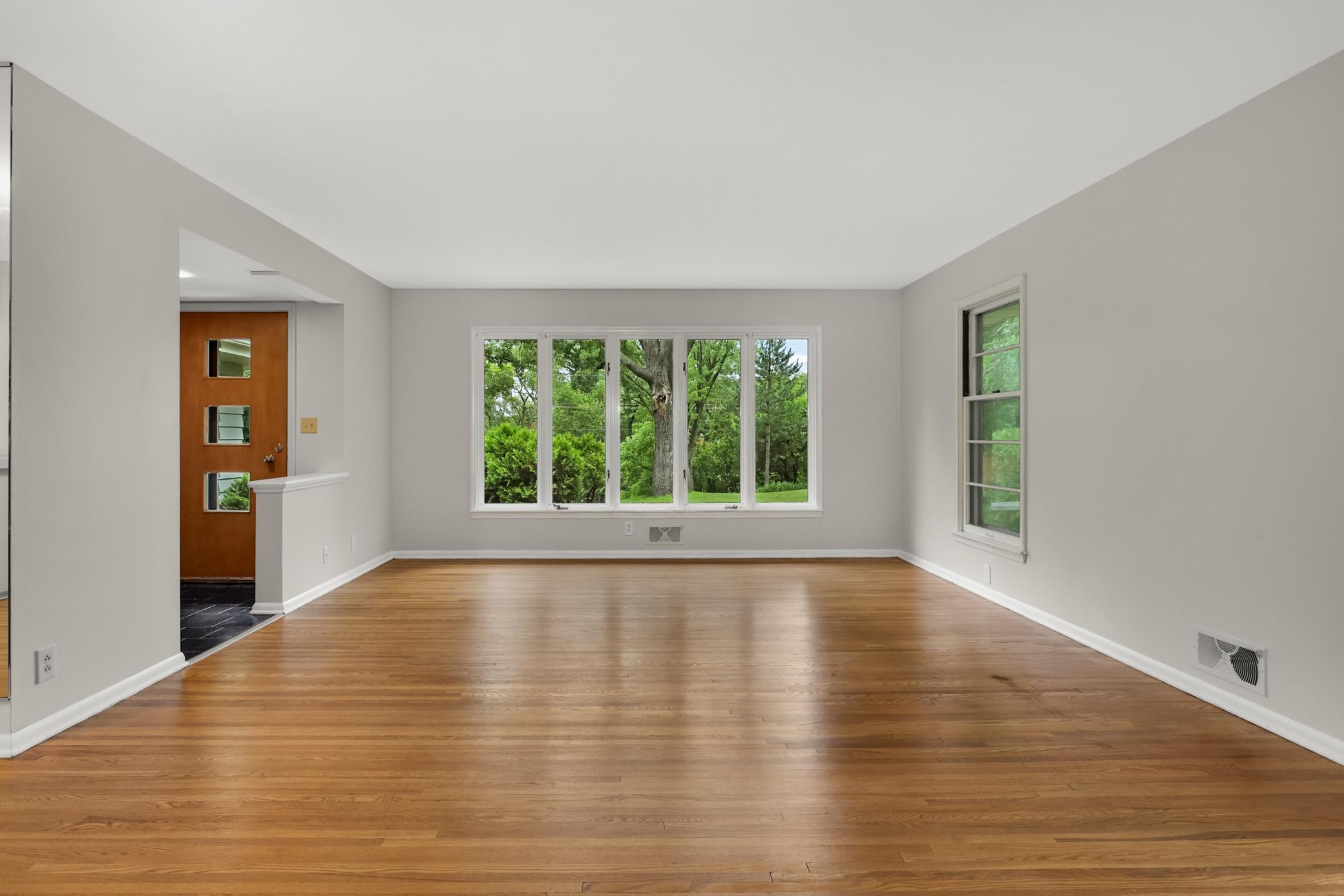 3929 Williston Road Property Photo 8