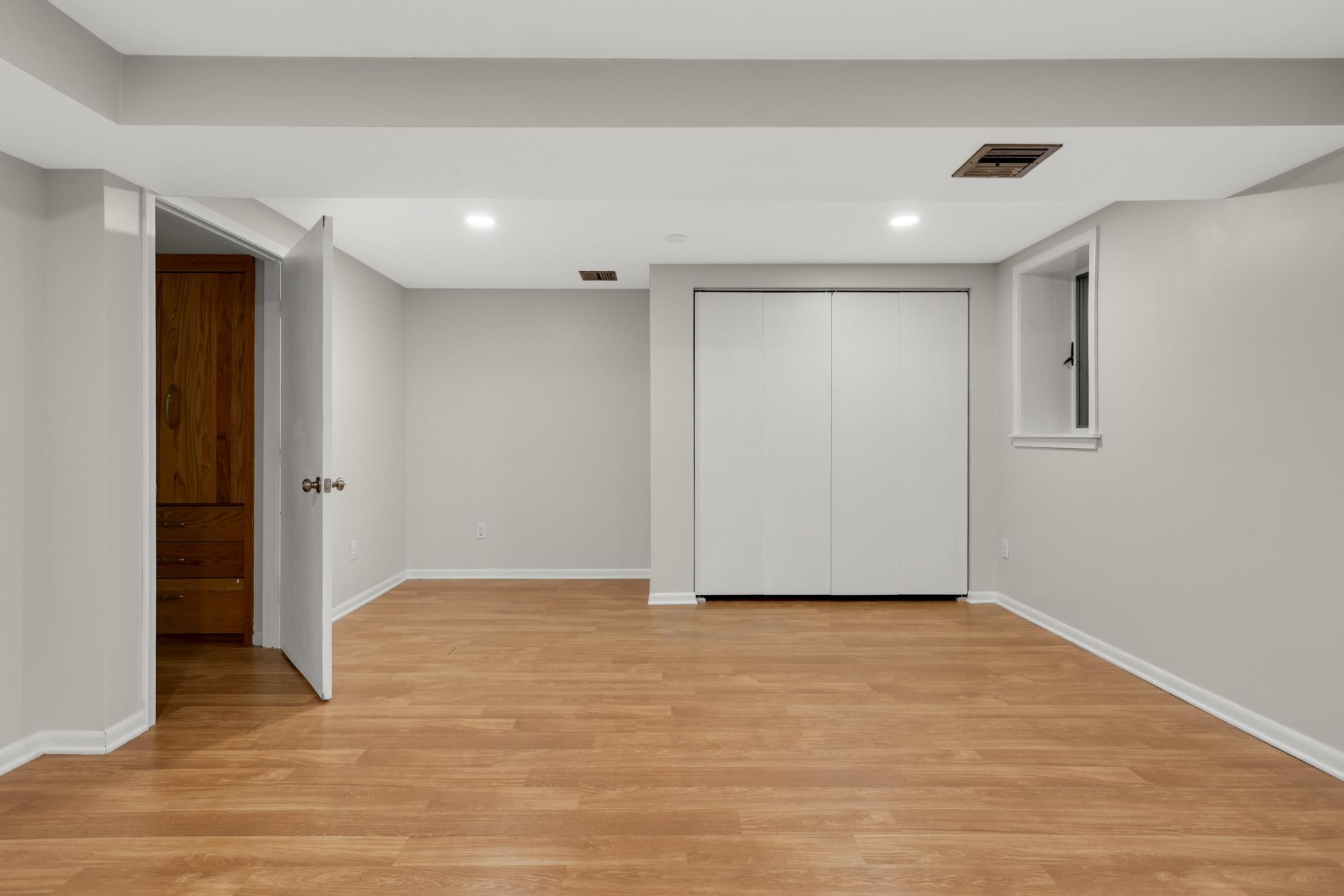 3929 Williston Road Property Photo 10
