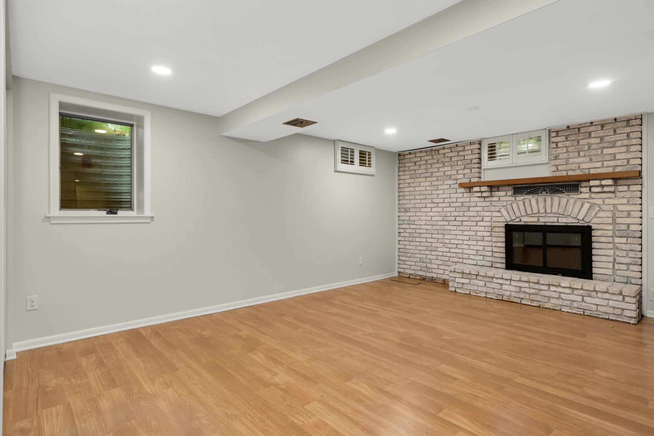3929 Williston Road Property Photo 11