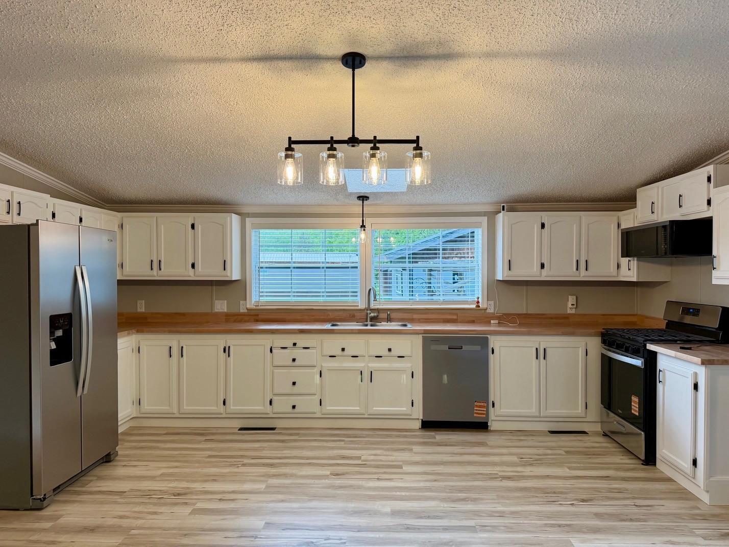 13c Hickory Lane Property Photo 3