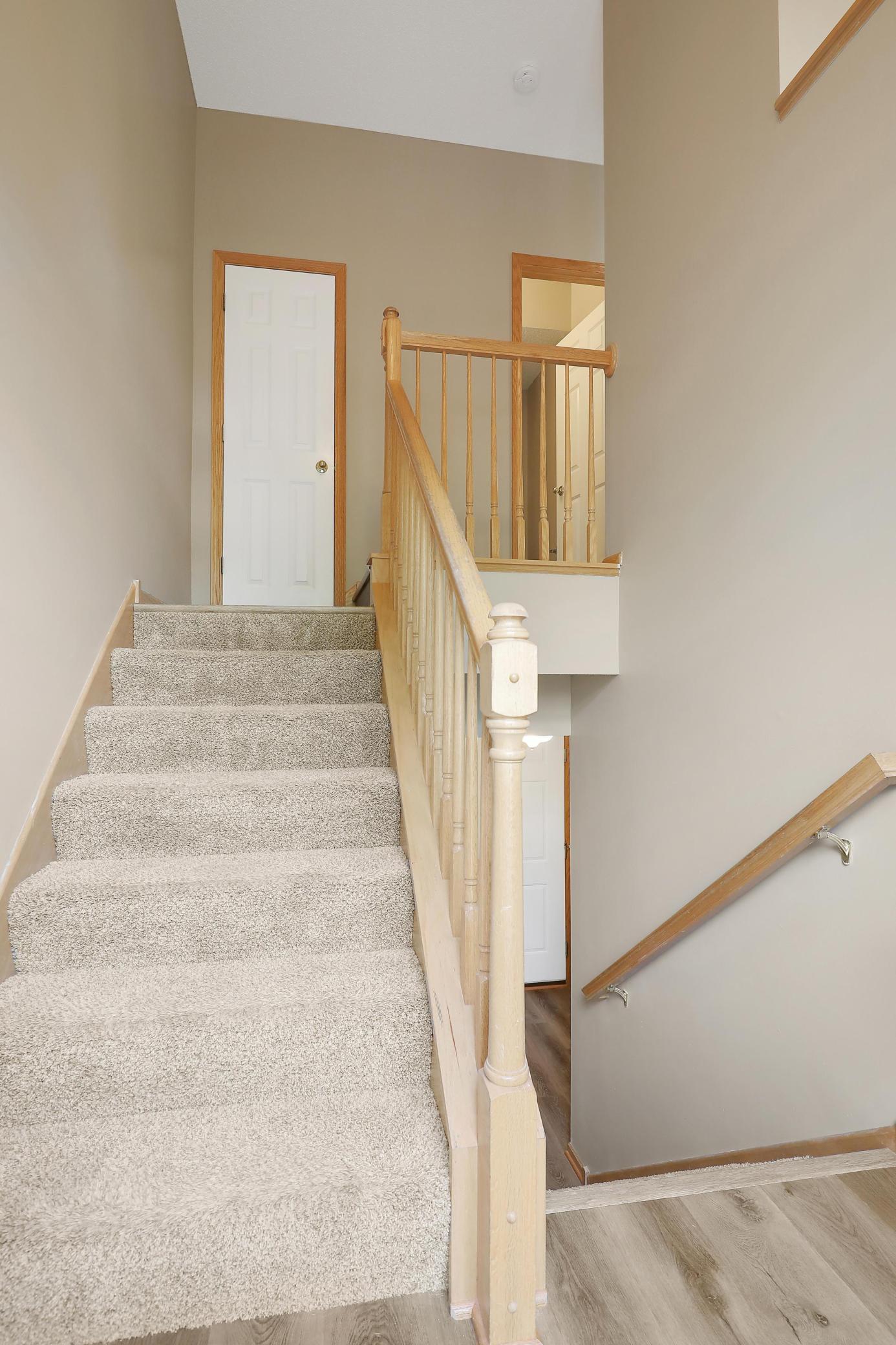 15564 Lilac Drive Property Photo 3