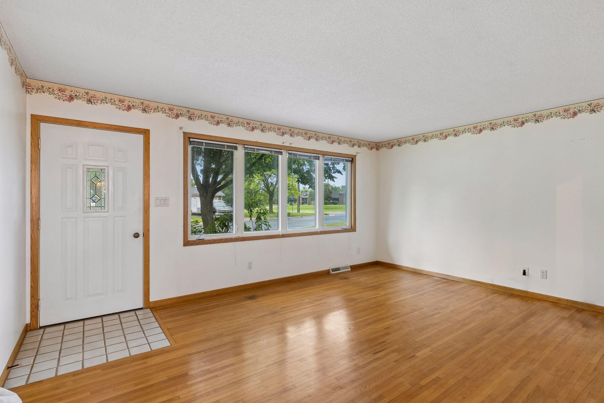 3609 Rolling View Drive Property Photo 4