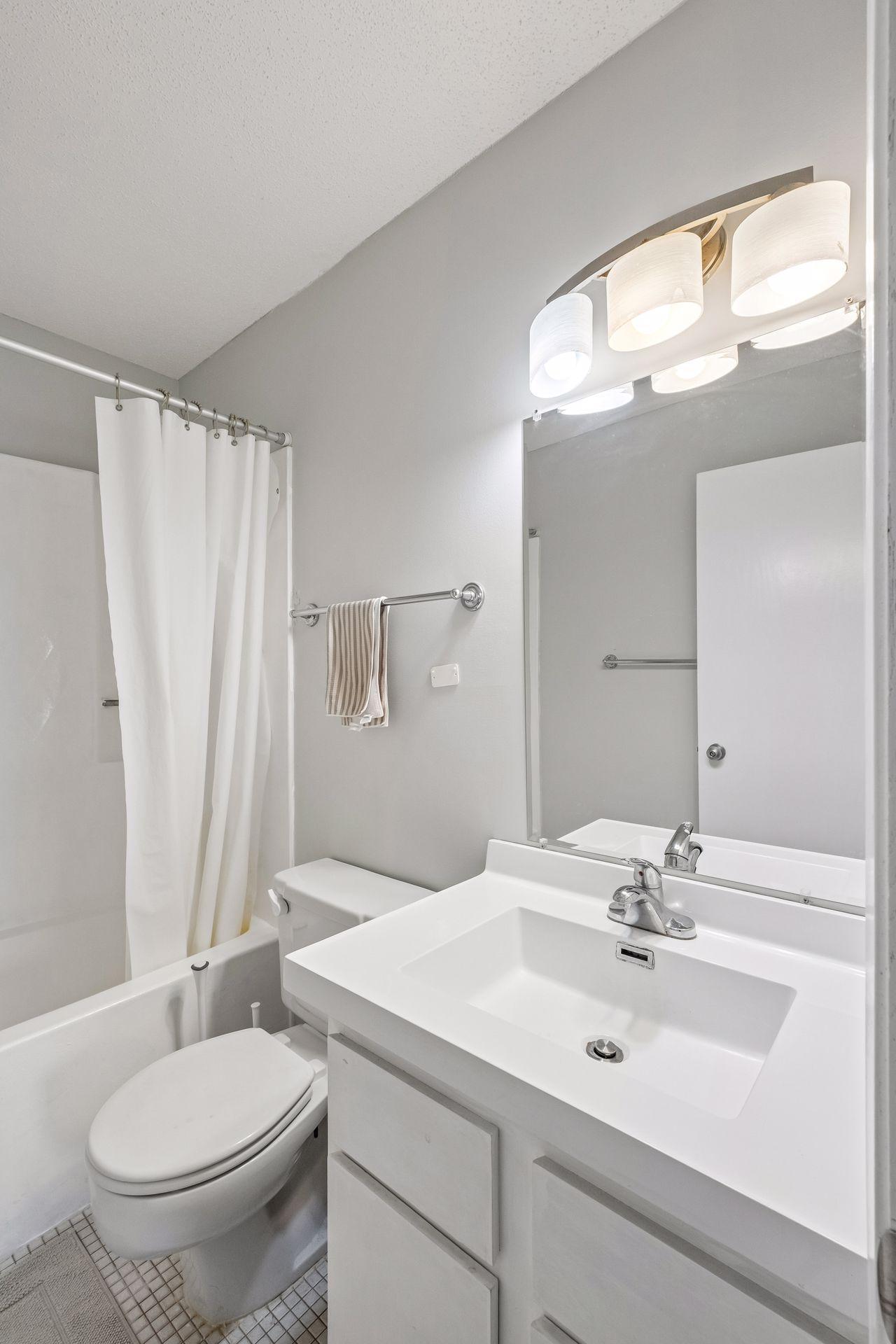 121 Washington Avenue S 1104 Property Photo 24