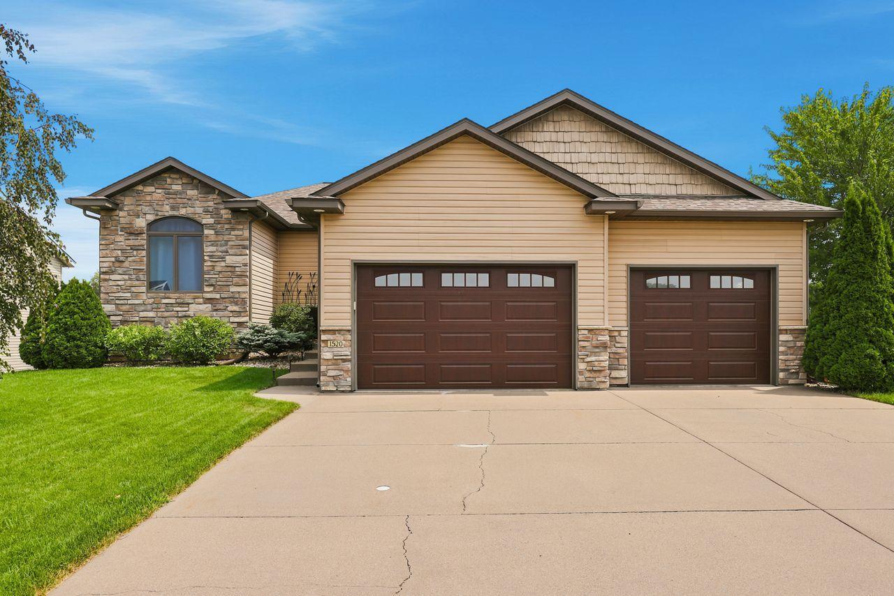 1520 Pine Siskin Property Photo 1