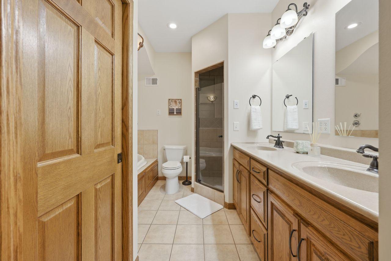 1520 Pine Siskin Property Photo 13