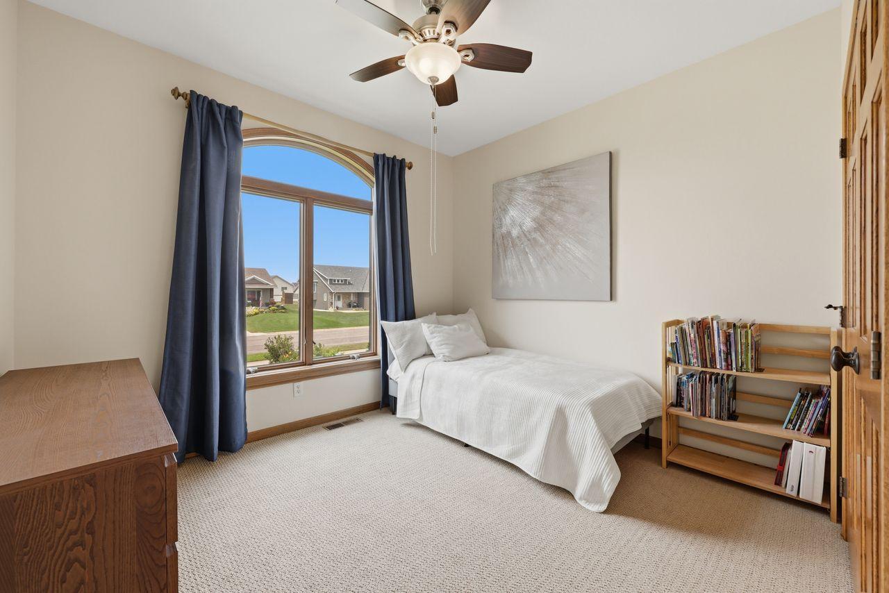 1520 Pine Siskin Property Photo 17