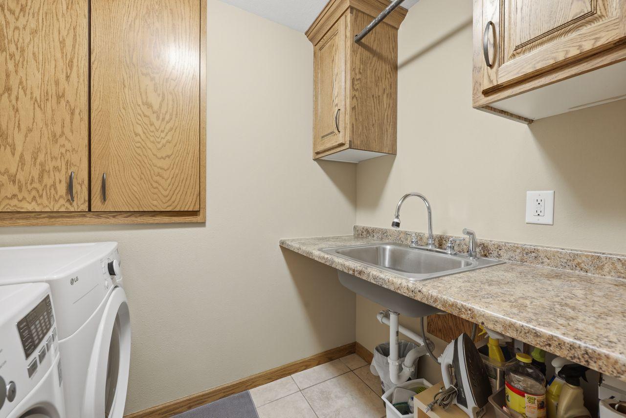 1520 Pine Siskin Property Photo 19