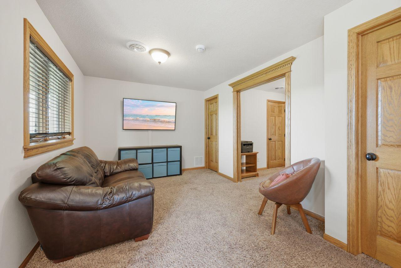 1520 Pine Siskin Property Photo 21