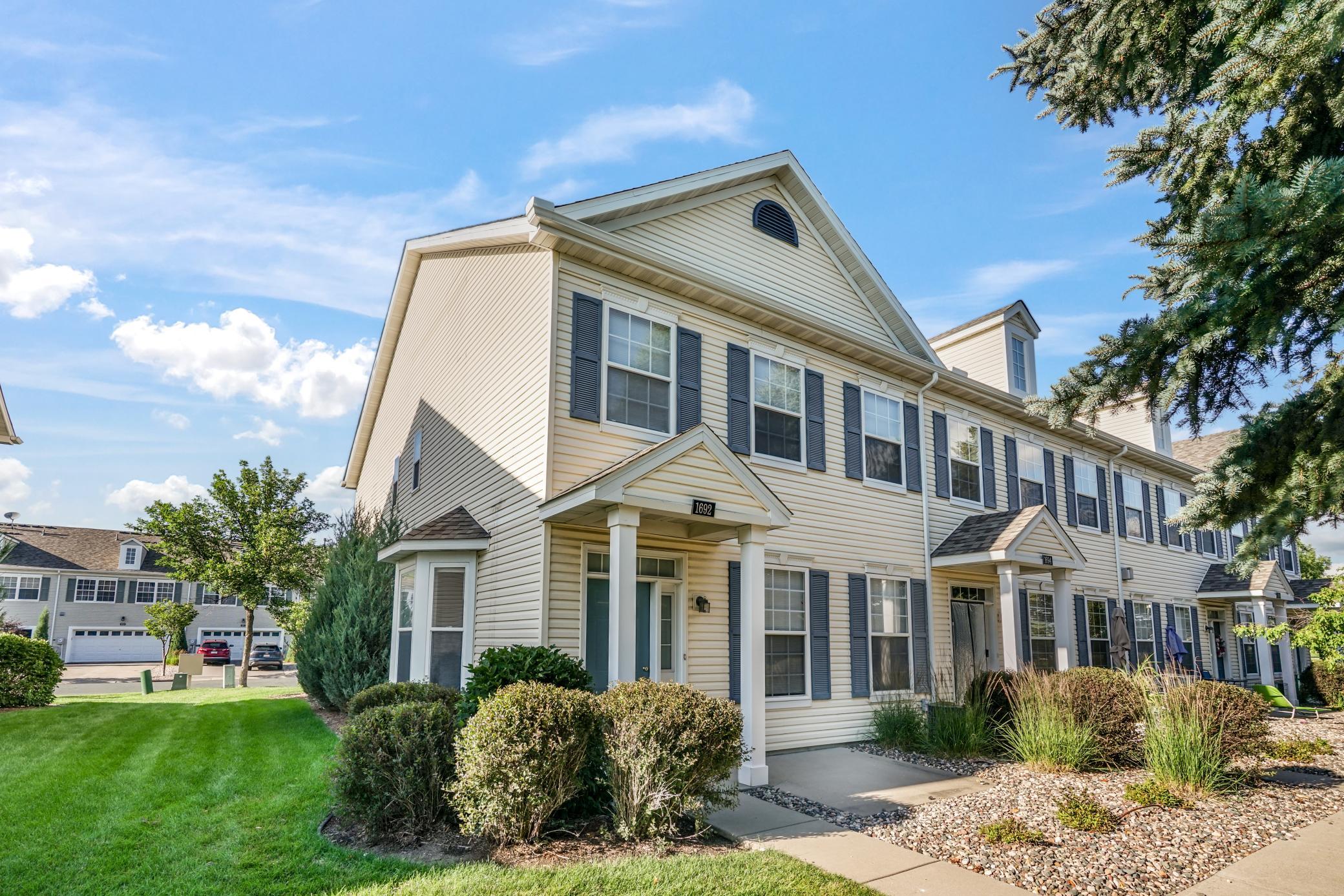 1692 Liberty Circle