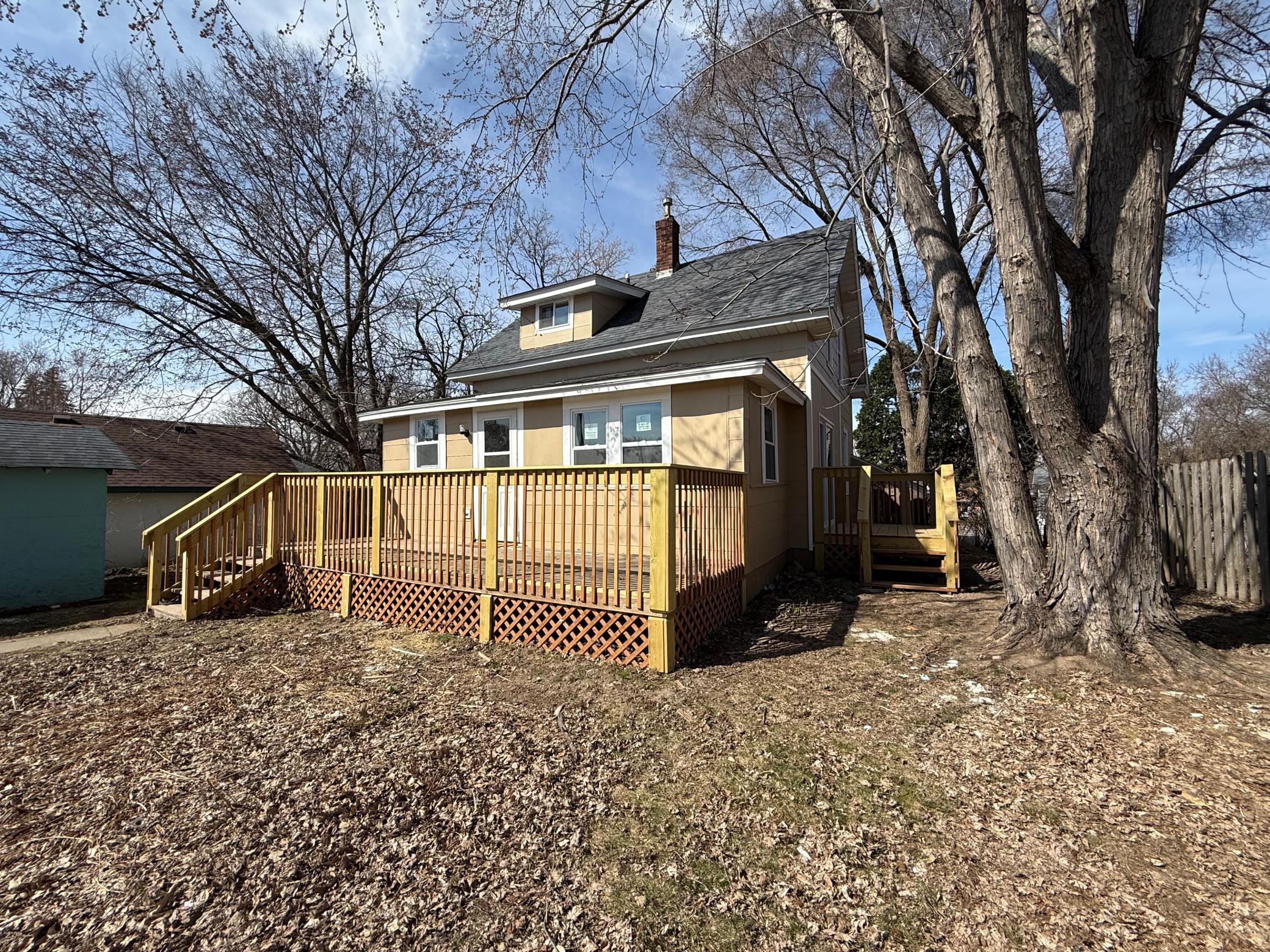 1603 Hudson Road Property Photo 3