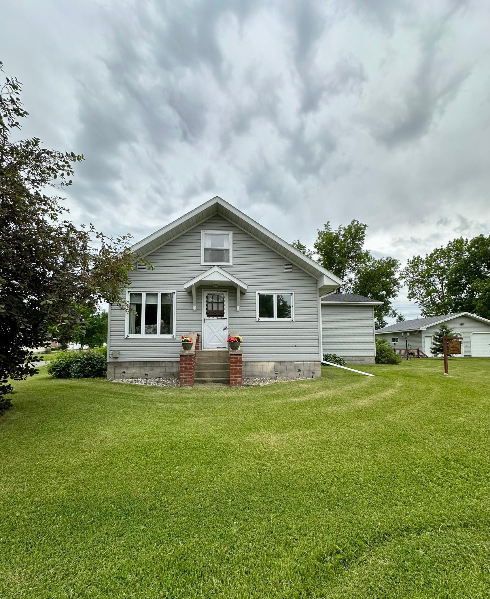 7664 Highway 11 Property Photo 1