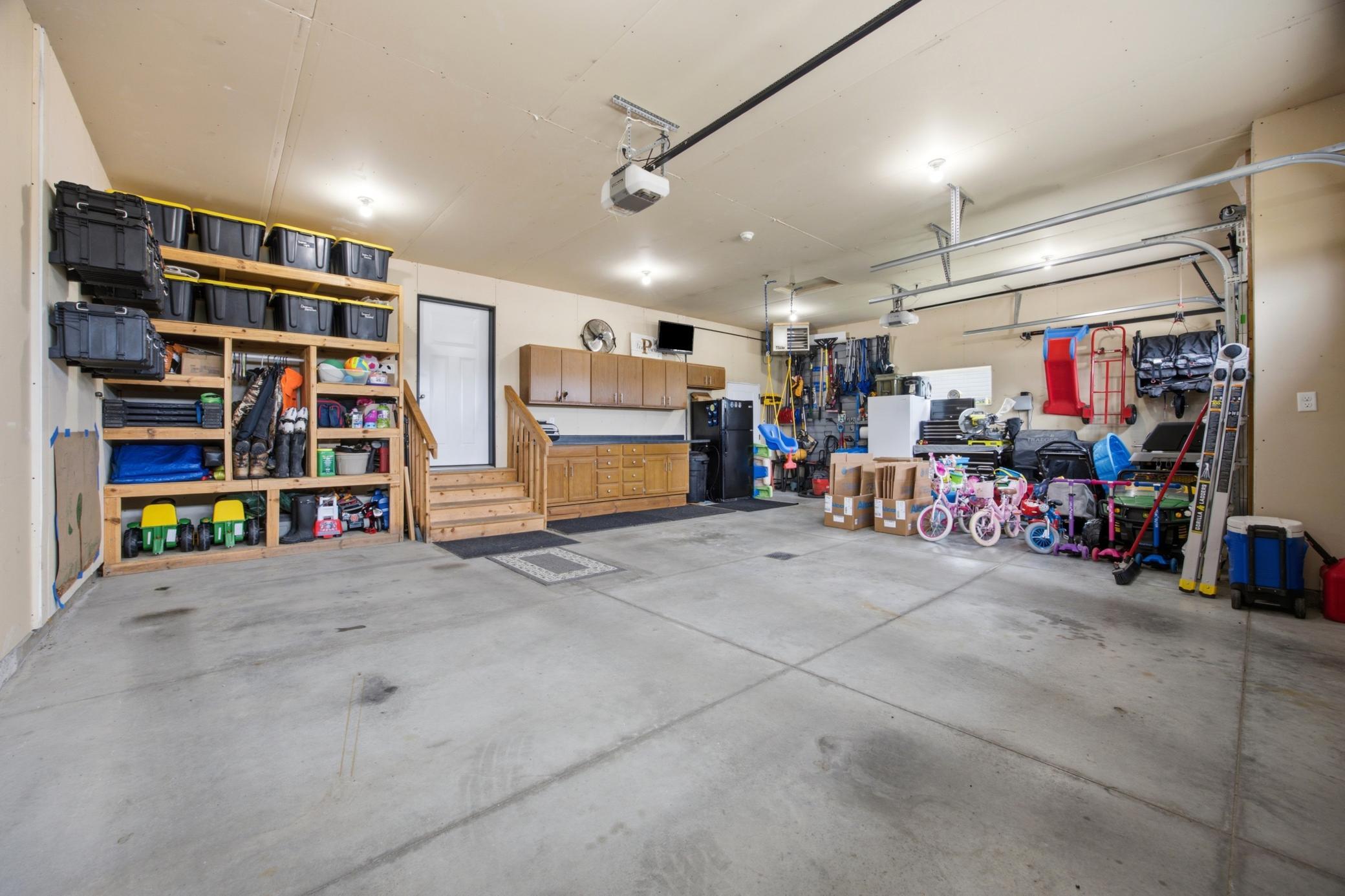 504 6th Street E Property Photo 37