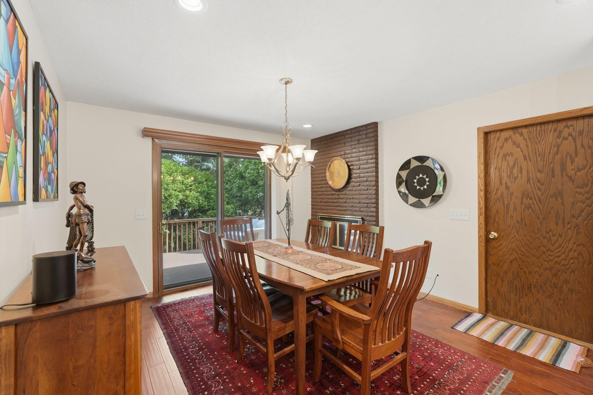 1527 E Windemere Circle Ne Property Photo 8