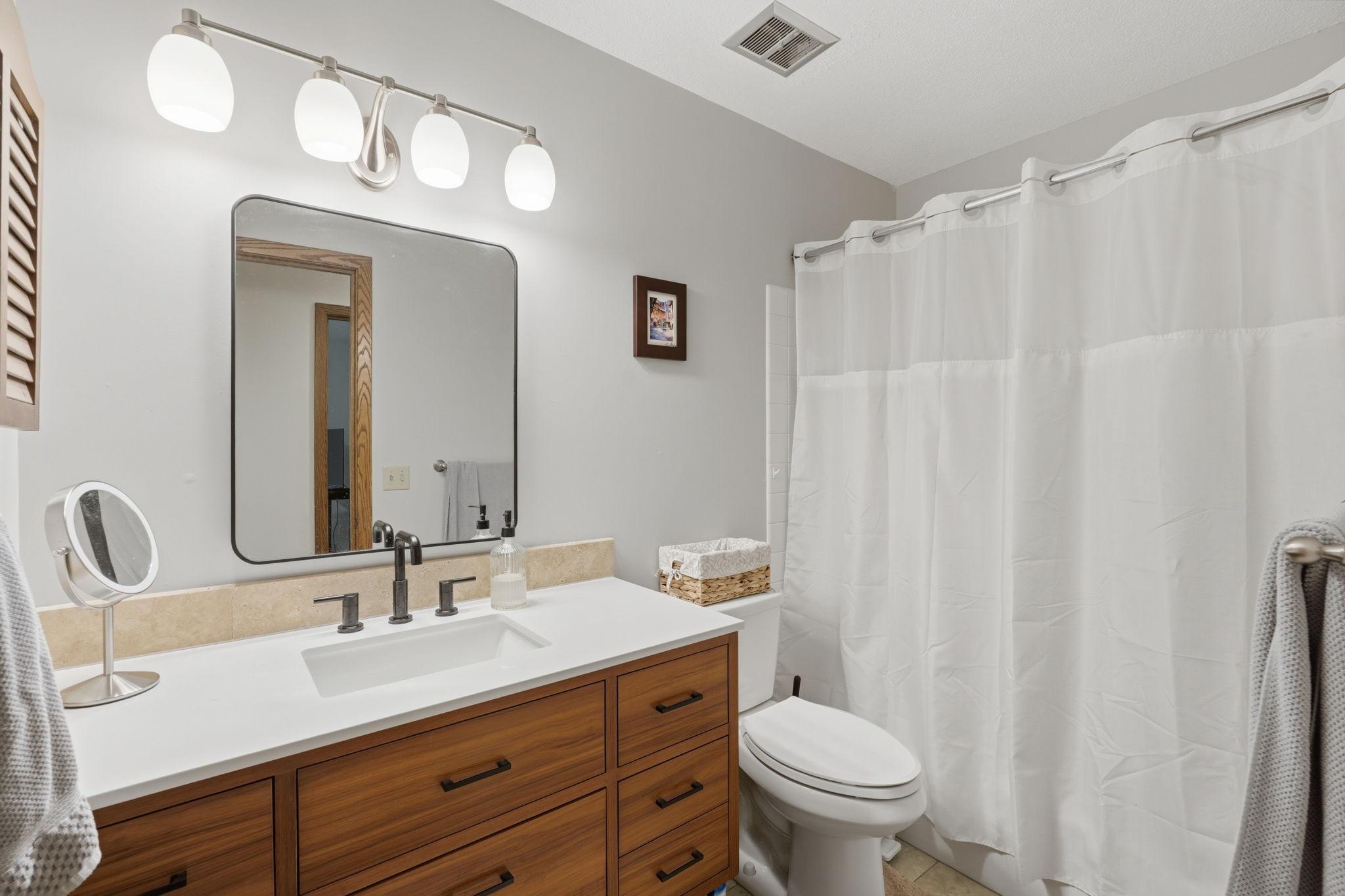 1527 E Windemere Circle Ne Property Photo 22