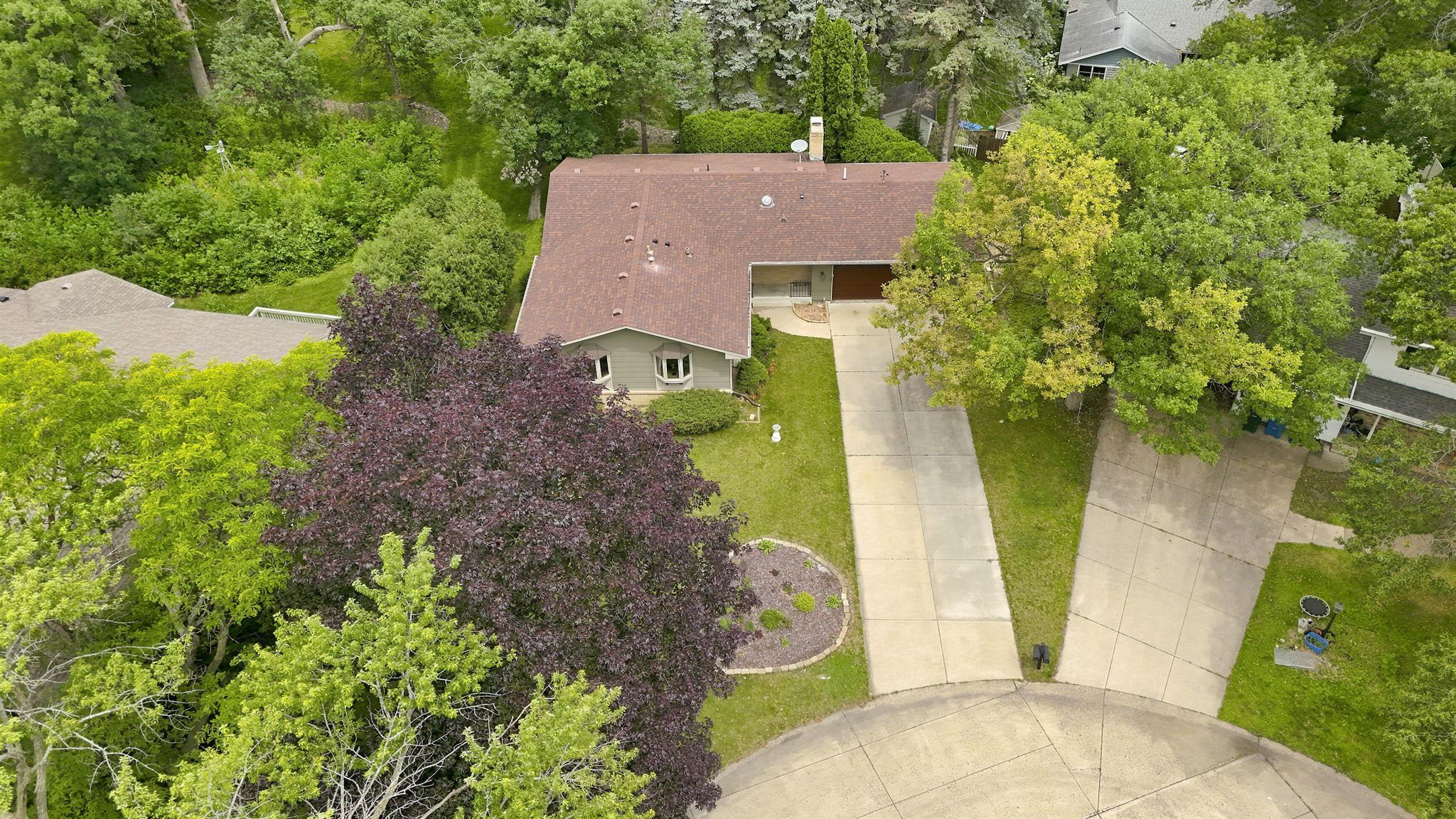 1527 E Windemere Circle Ne Property Photo 31