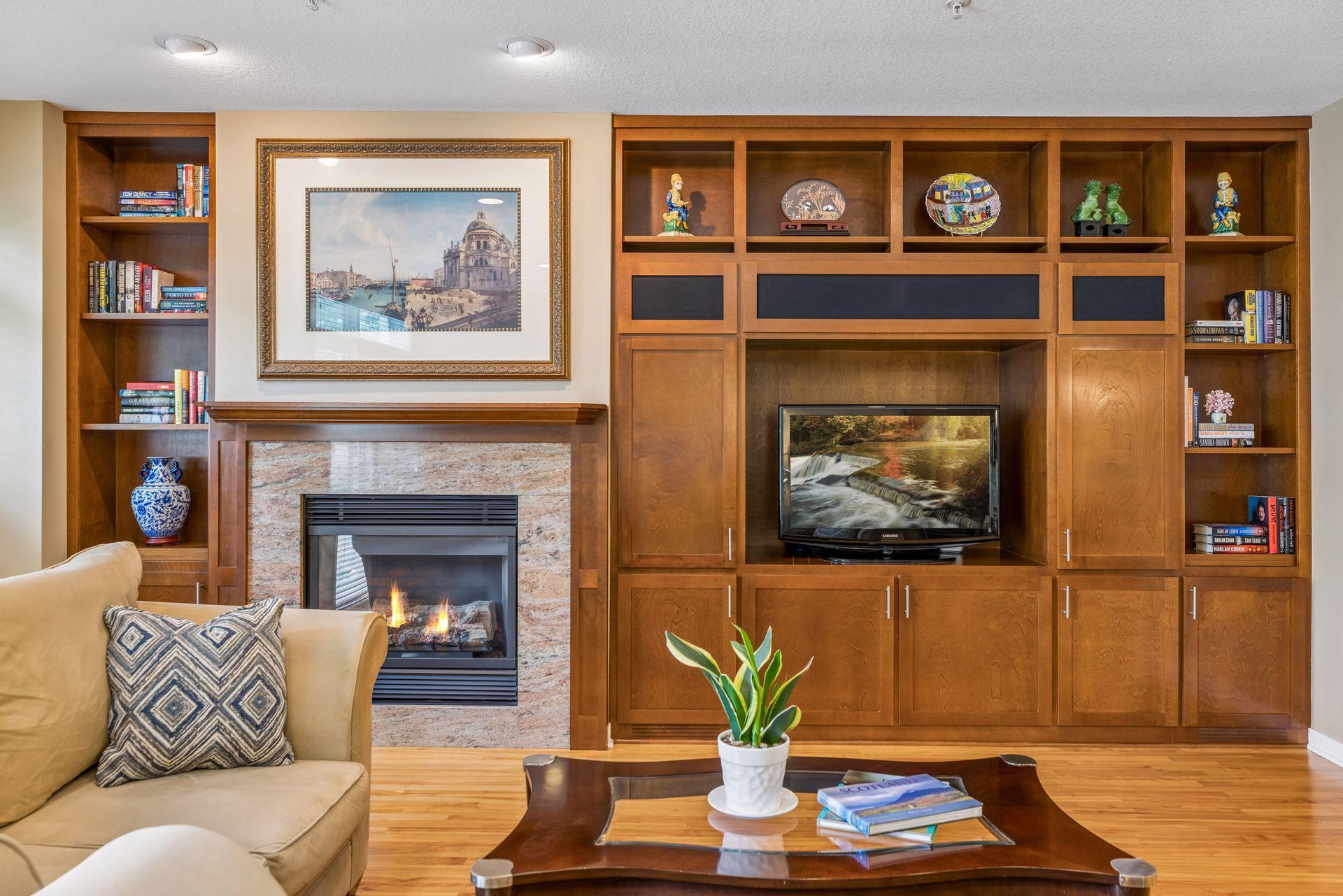 519 Willoughby Way W Property Photo 14