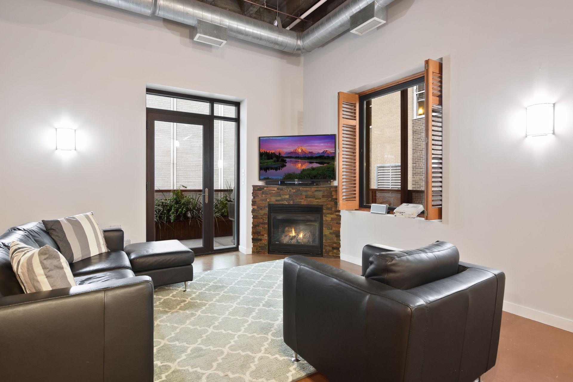 601 Marquette Avenue 604 Property Photo 4