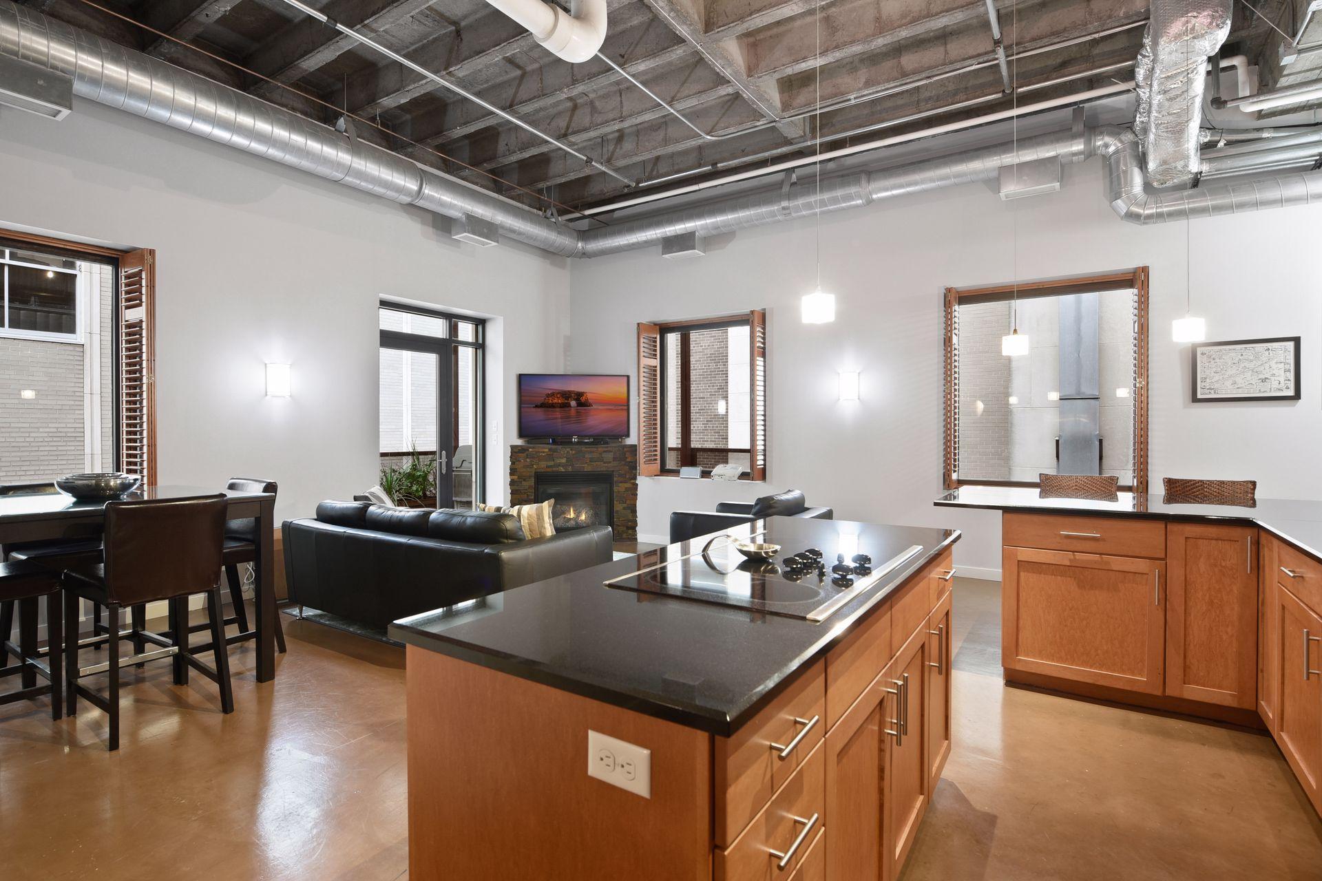 601 Marquette Avenue 604 Property Photo 13