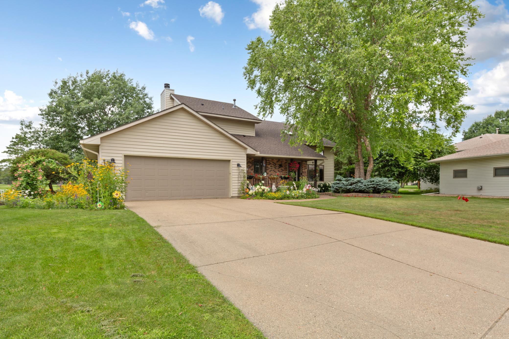 6 Greenhaven Bay Property Photo 3