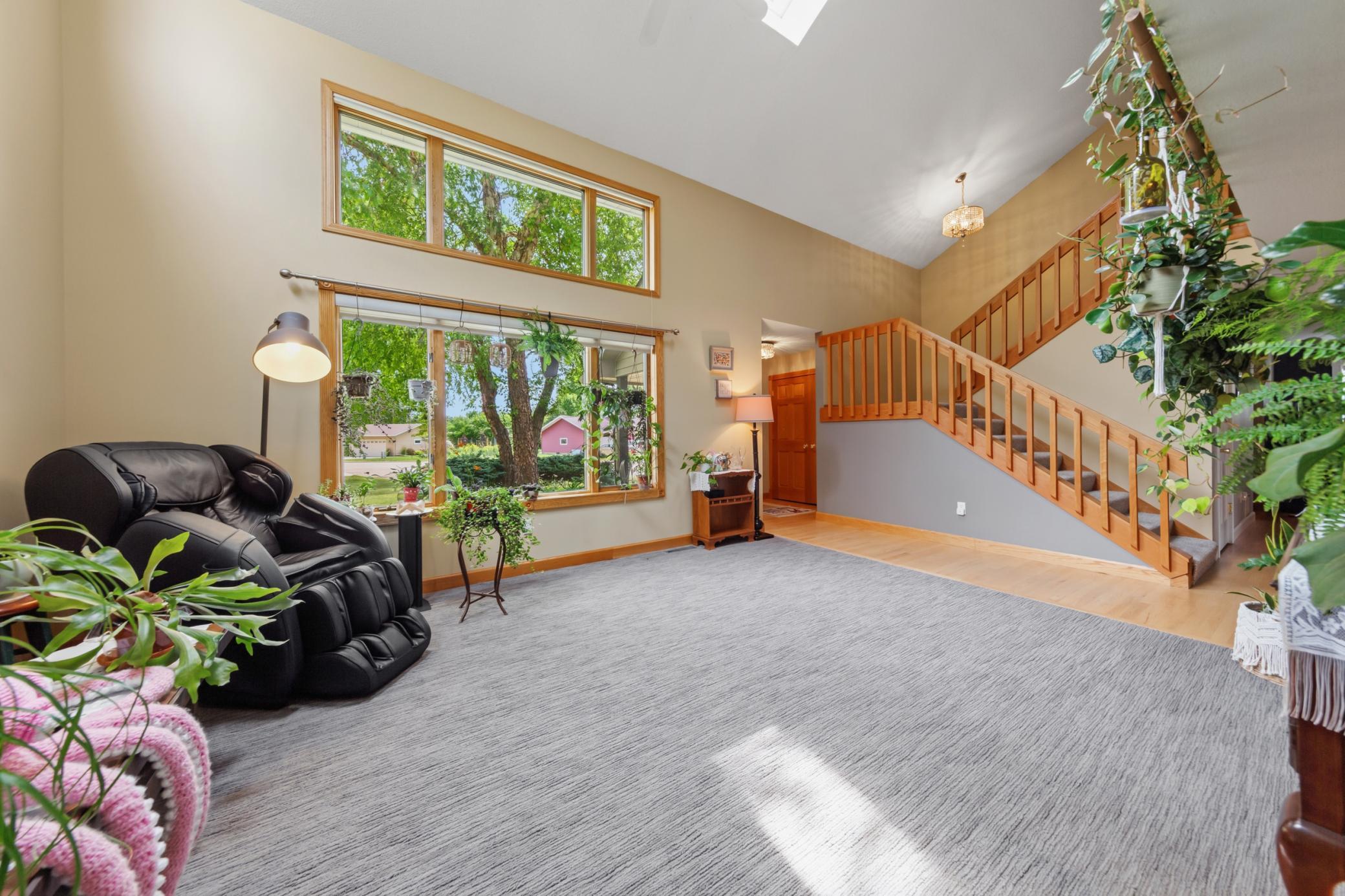 6 Greenhaven Bay Property Photo 6
